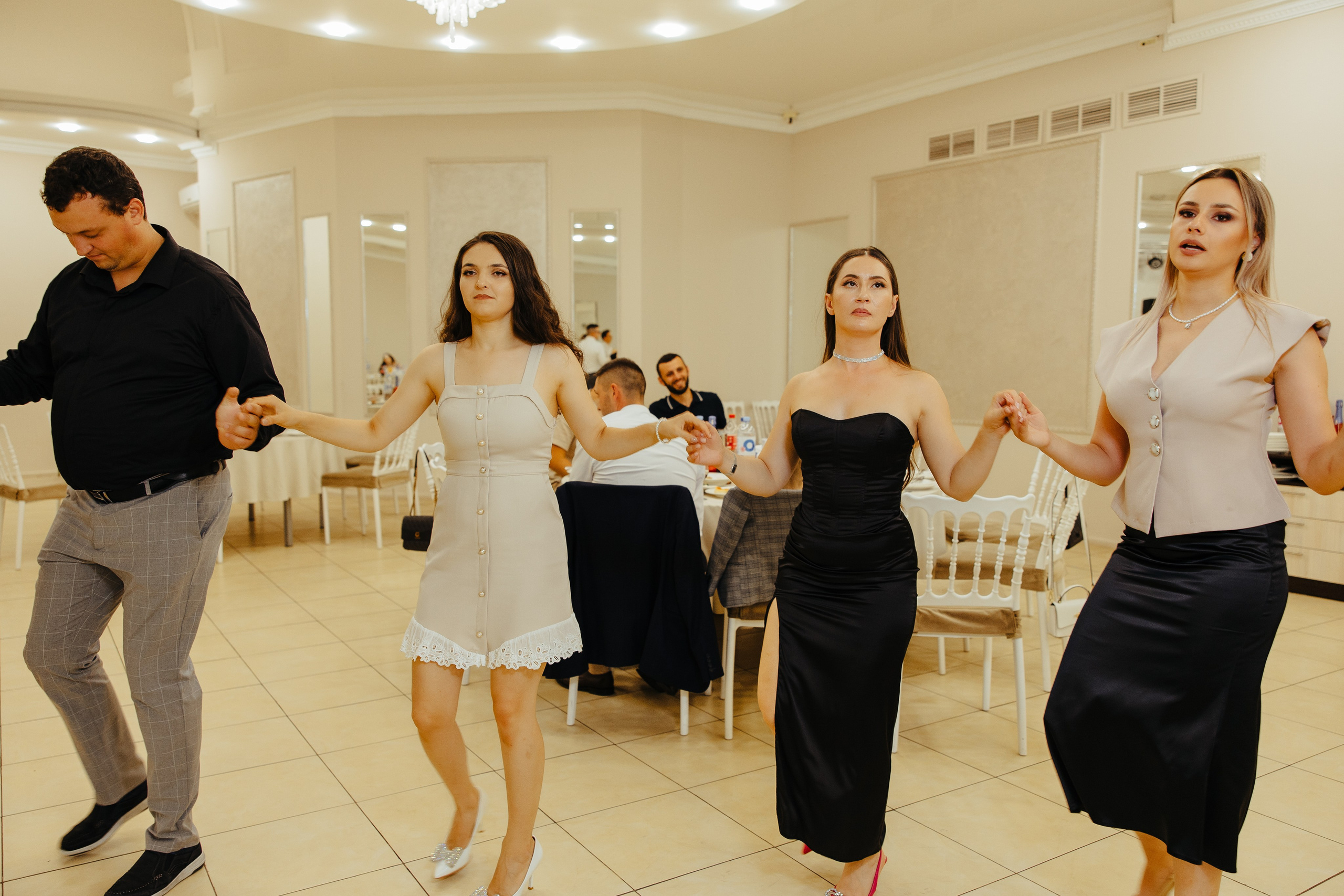 Saul. Fotograf de nuntă și evenimente private!