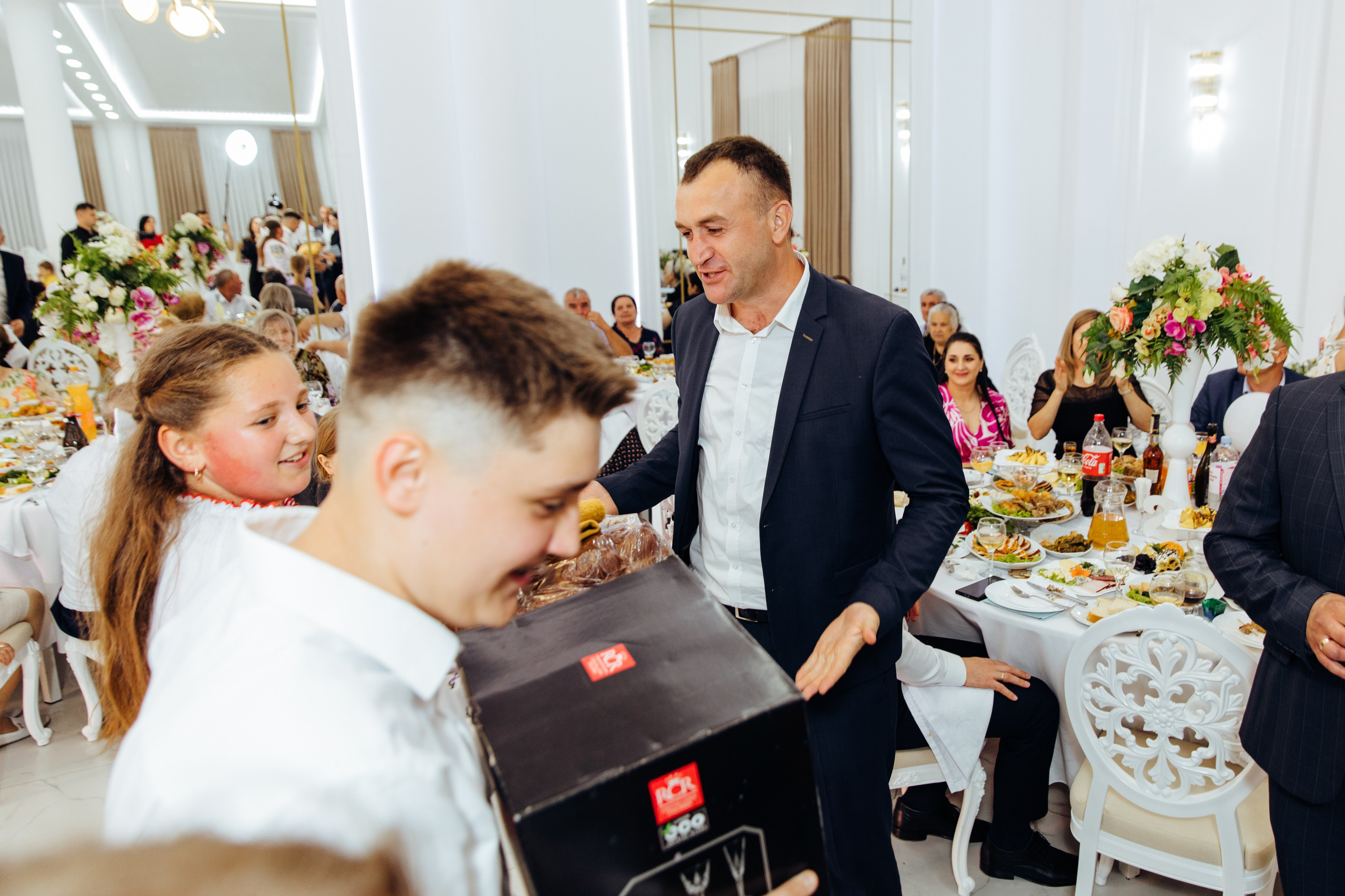 Ionel-Alessandro. Fotograf de nuntă și evenimente private!