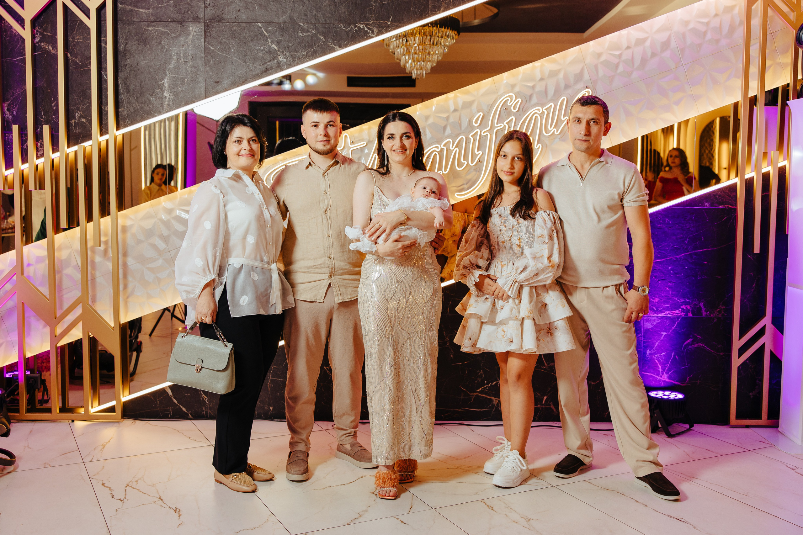 Delia. Fotograf de nuntă și evenimente private!