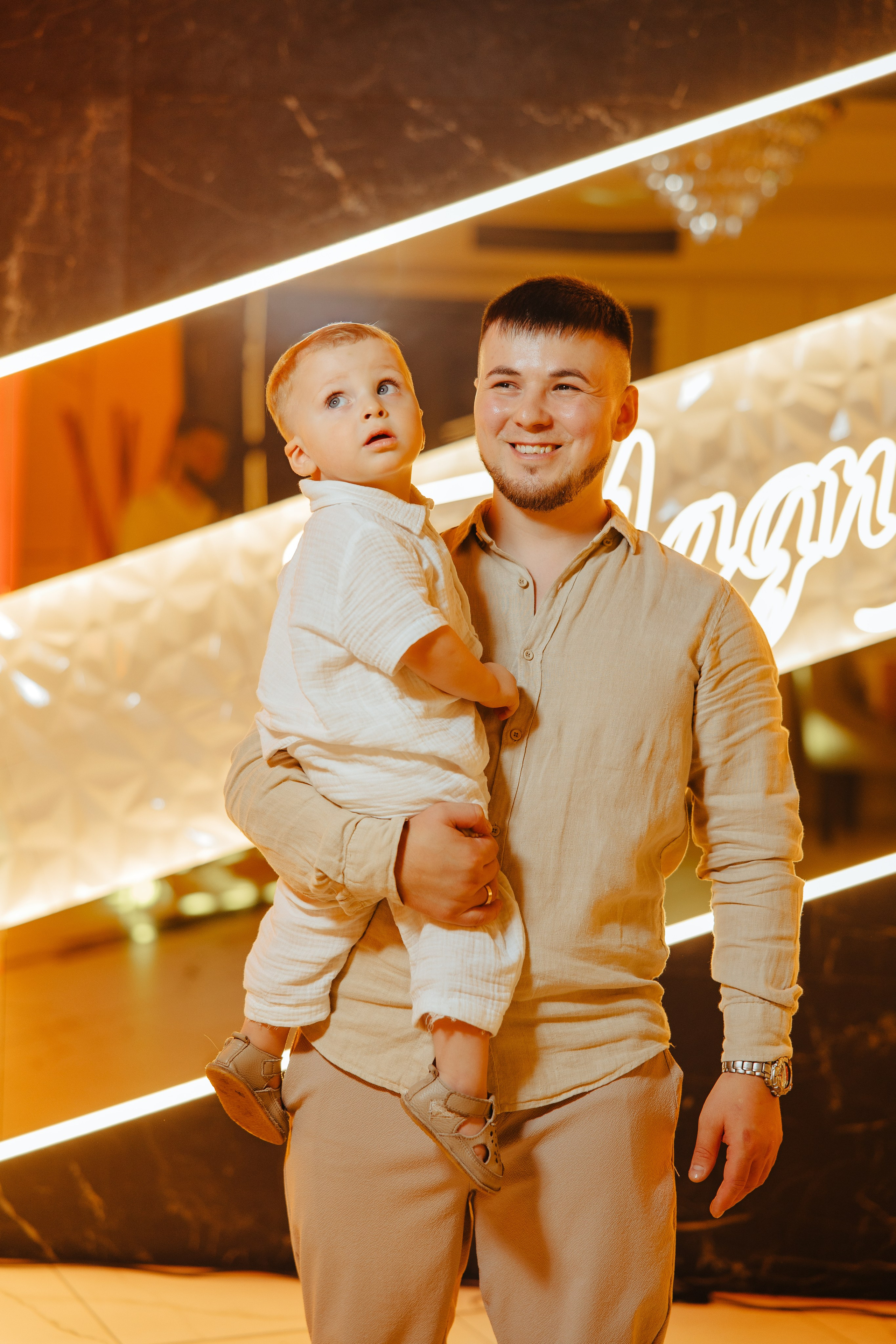 Delia. Fotograf de nuntă și evenimente private!