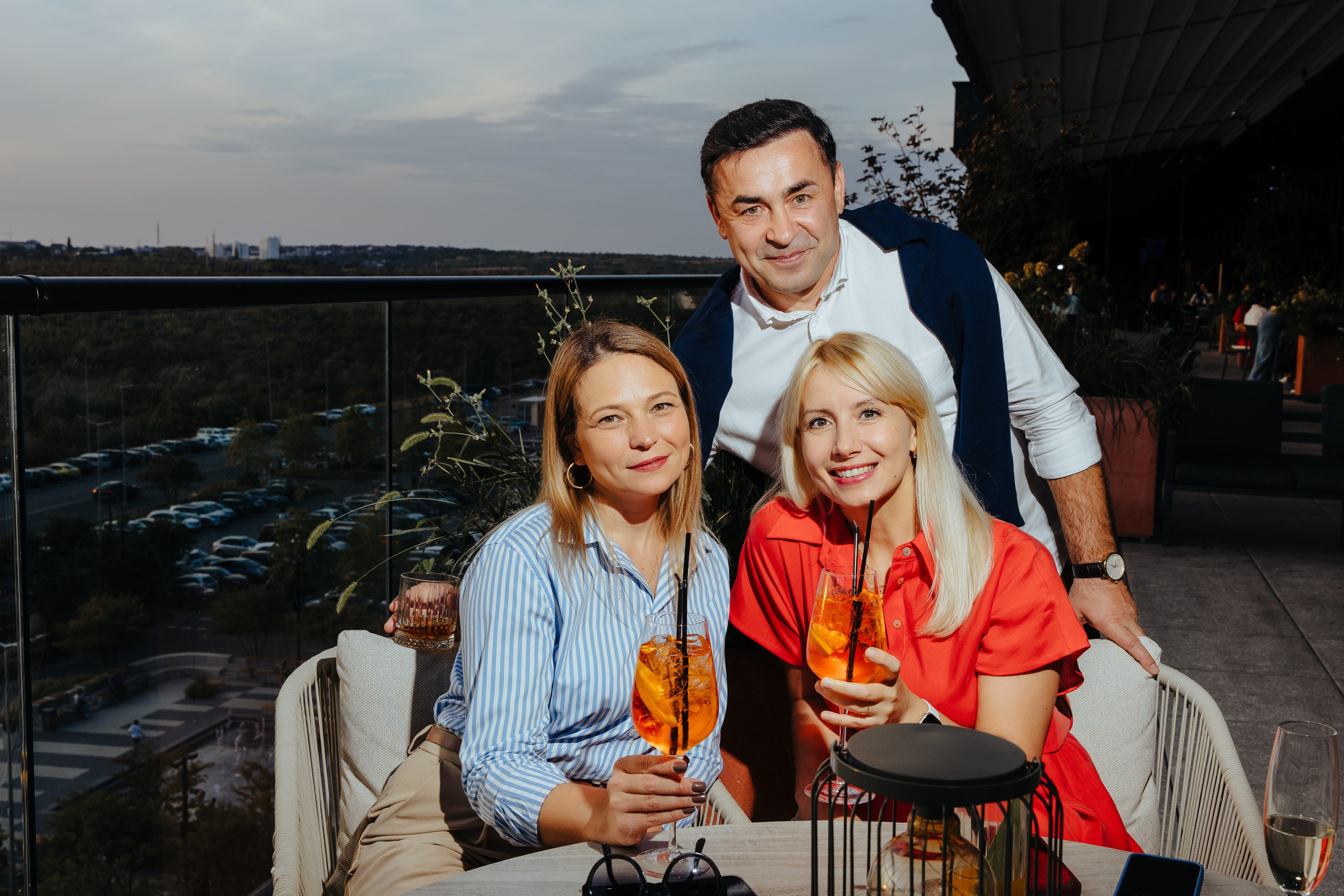 Oleg 40 ani. Fotograf de nuntă și evenimente private!