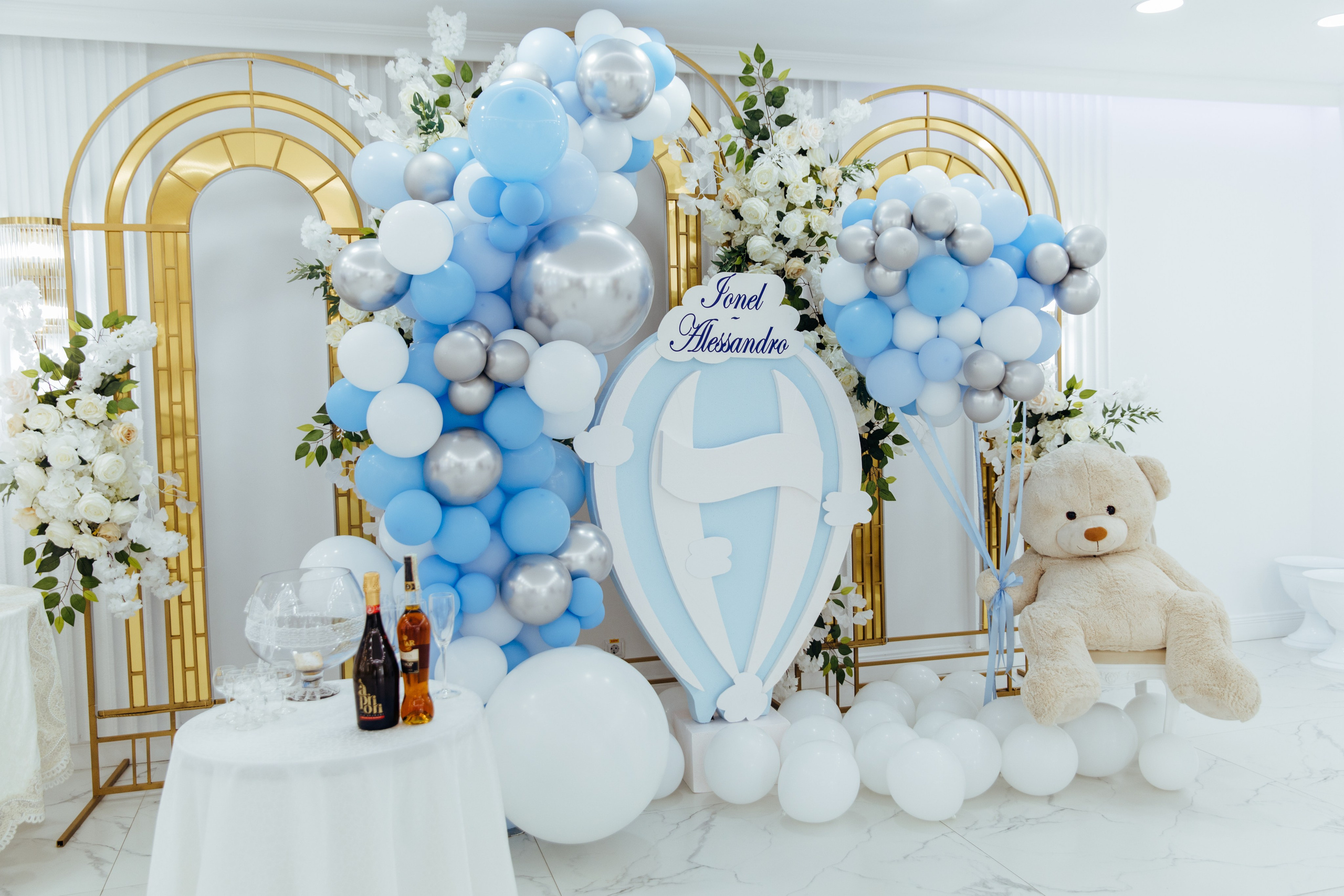 Ionel-Alessandro. Fotograf de nuntă și evenimente private!