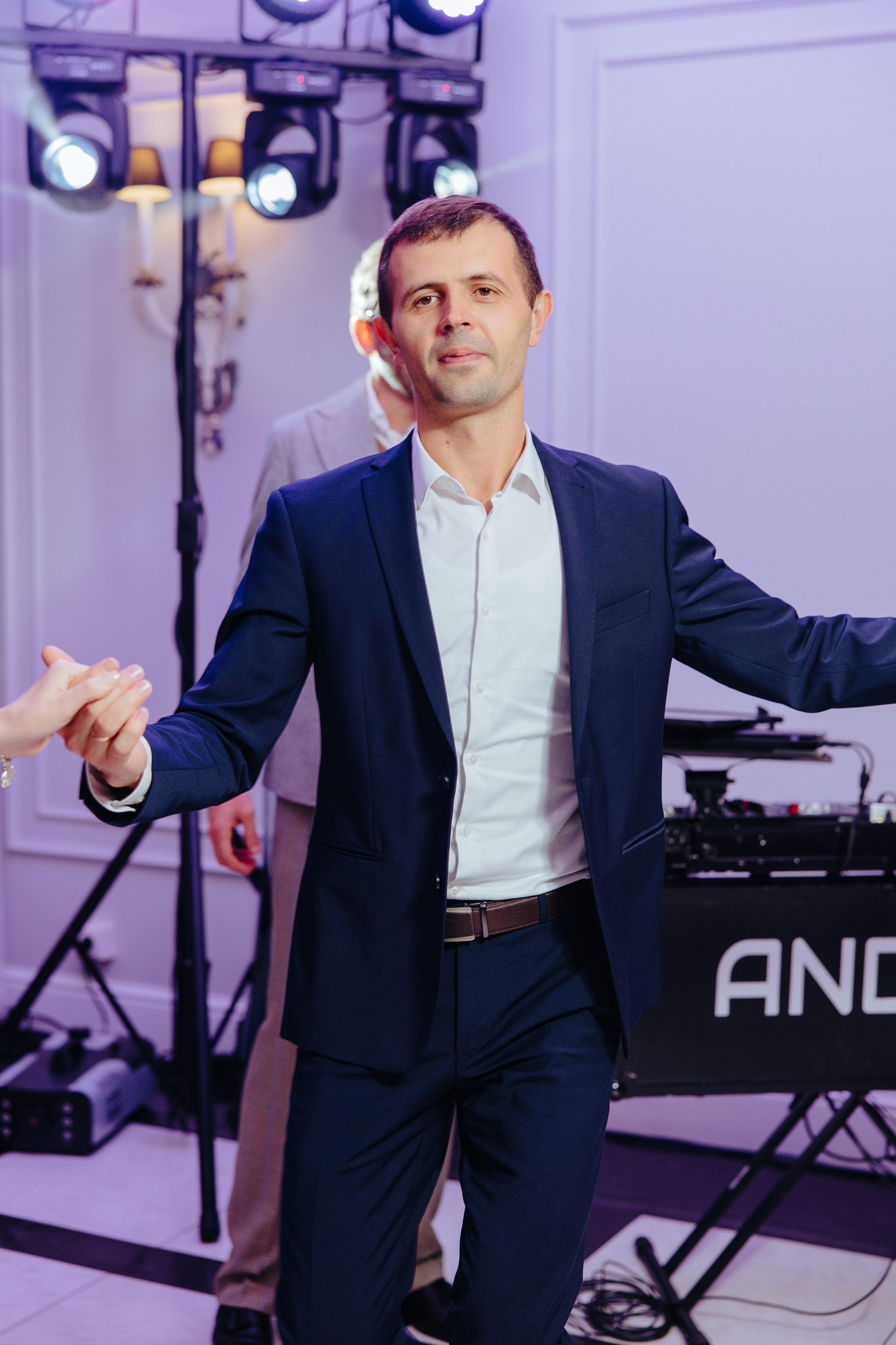 Mihai 40 ani. Fotograf de nuntă și evenimente private!