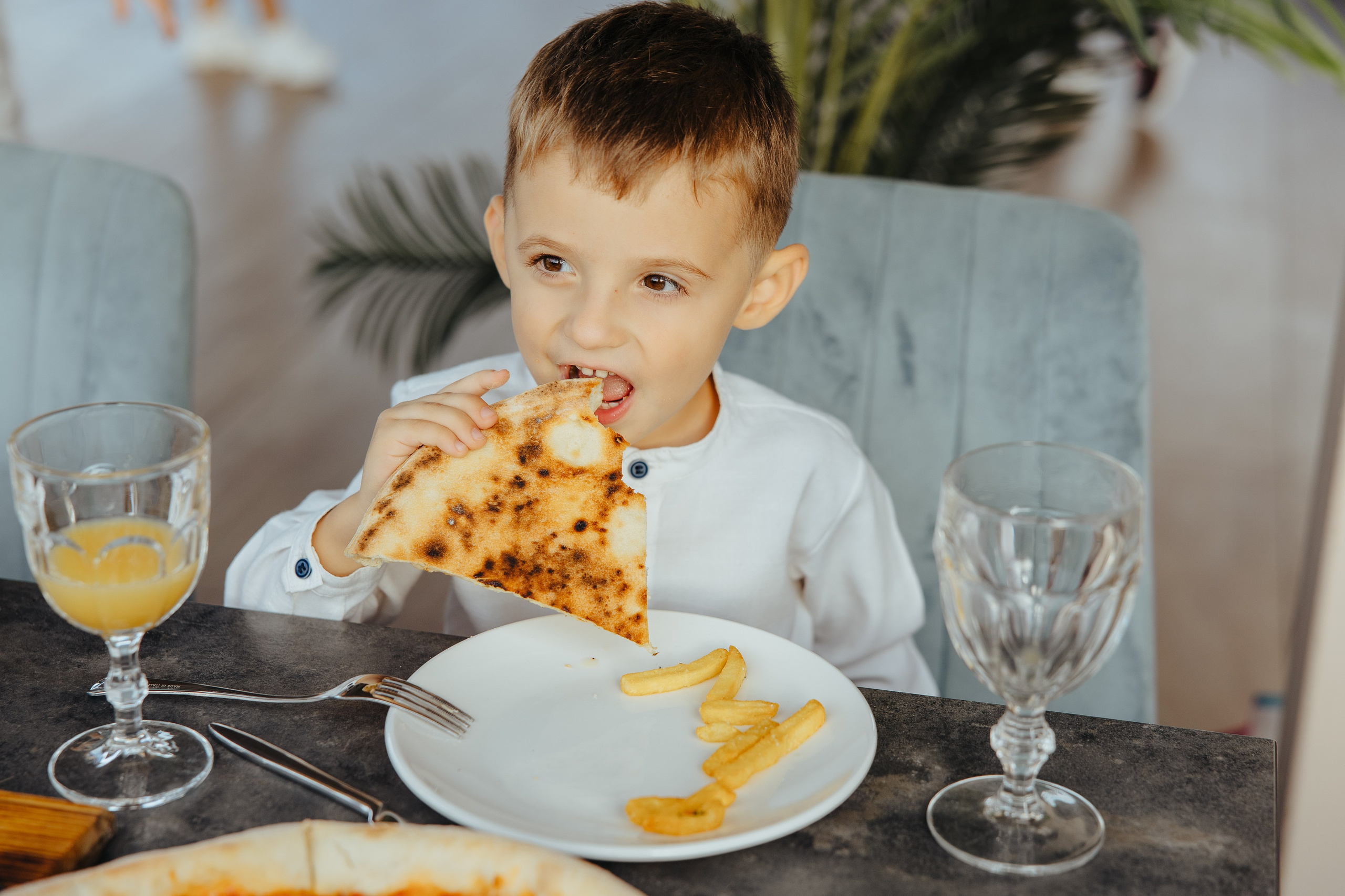 Nicoleta. Fotograf de nuntă și evenimente private!