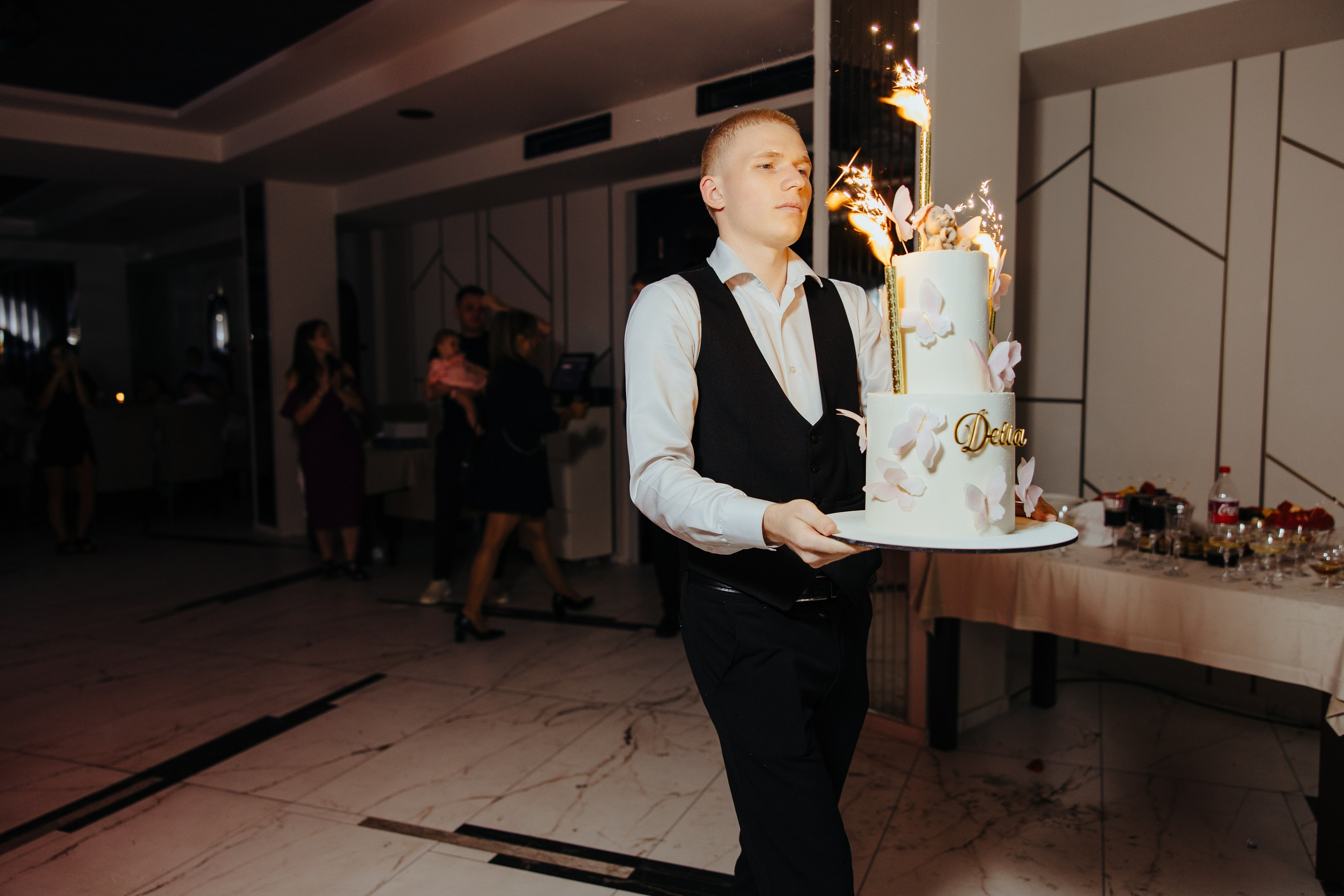 Delia. Fotograf de nuntă și evenimente private!