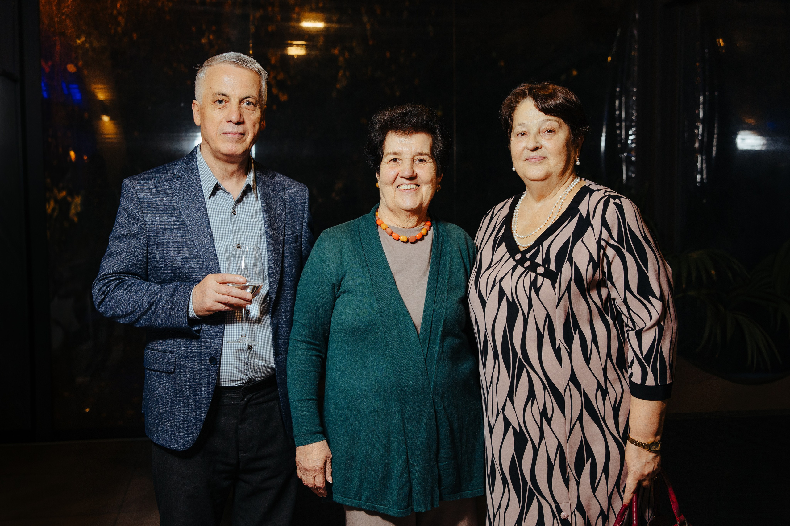 Mihai 40 ani. Fotograf de nuntă și evenimente private!