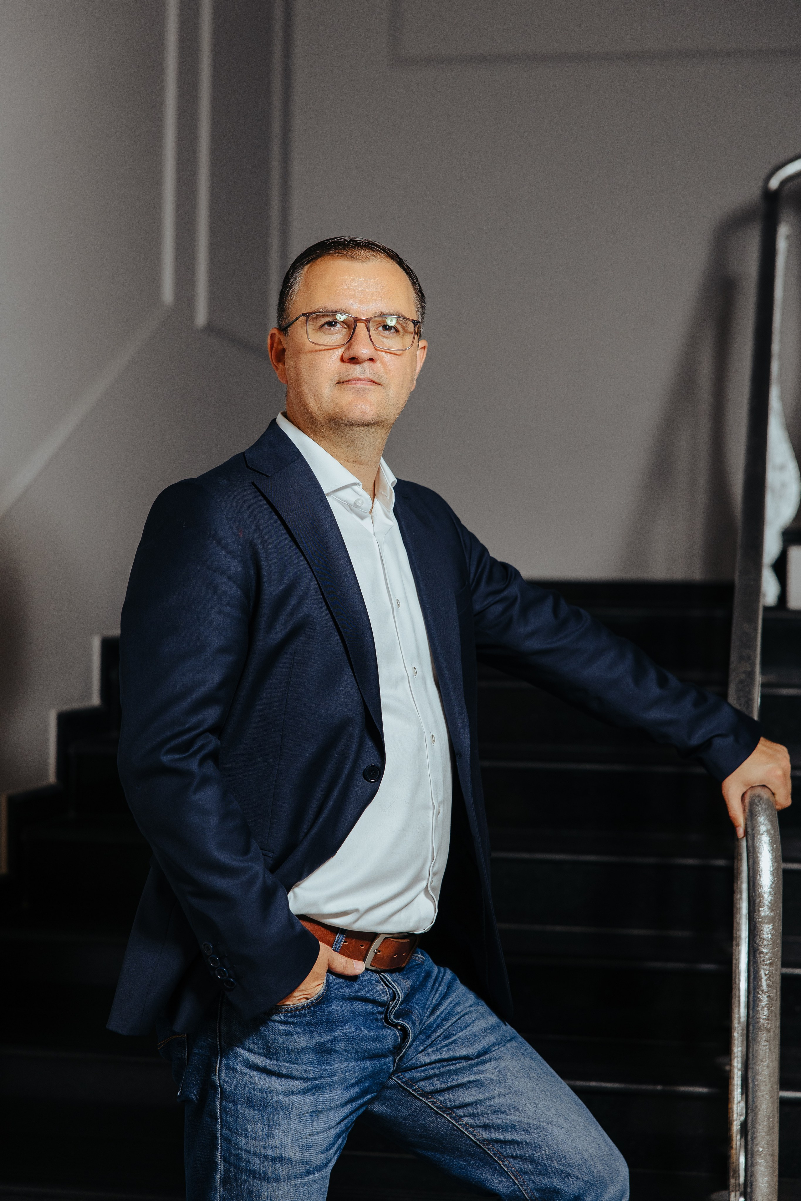 Mihai 40 ani. Fotograf de nuntă și evenimente private!