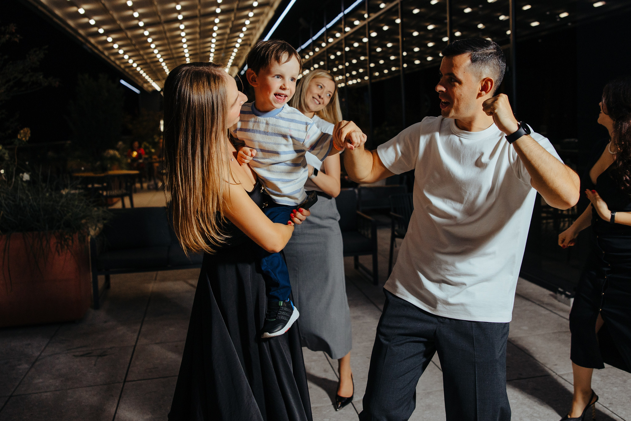 Oleg 40 ani. Fotograf de nuntă și evenimente private!