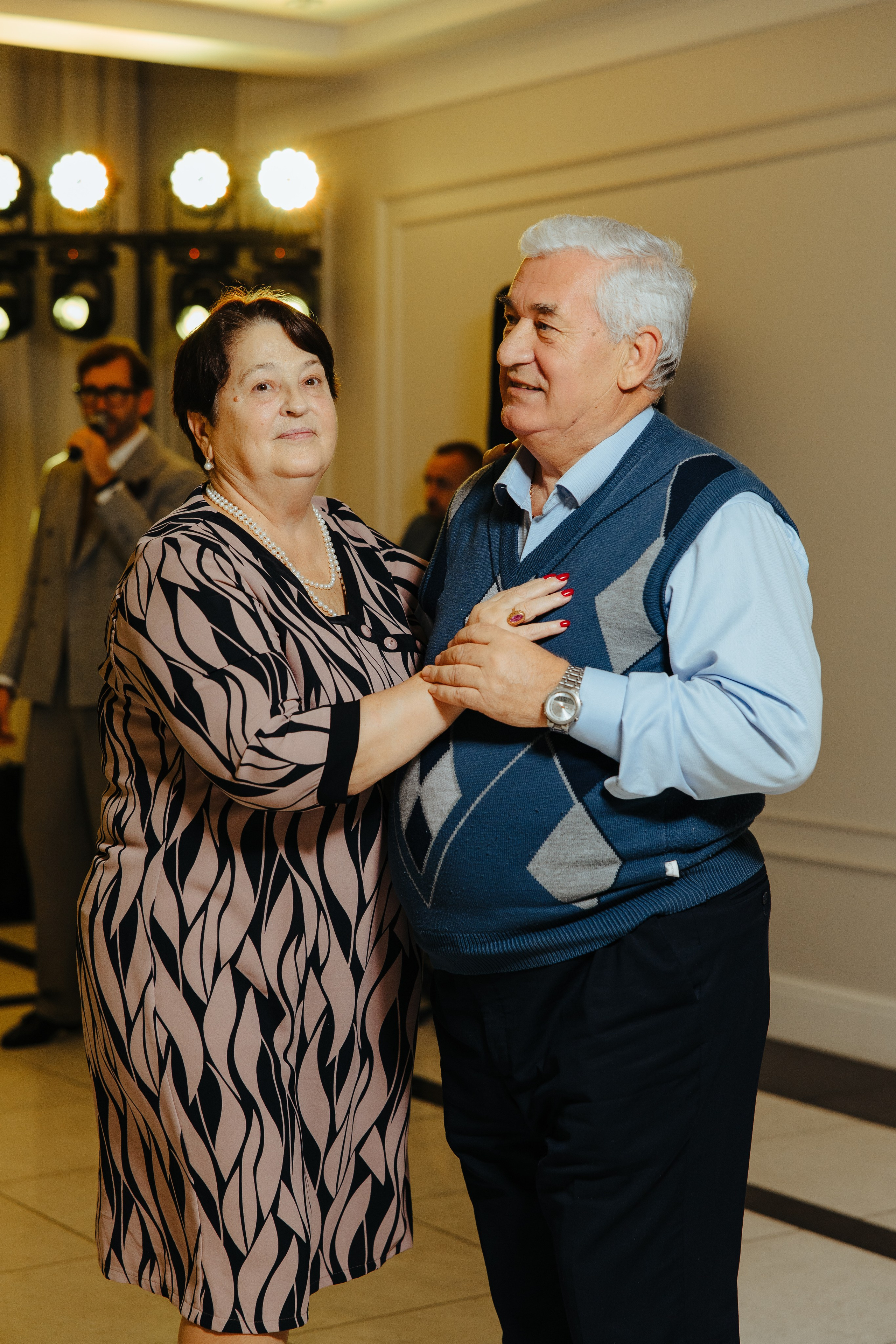 Mihai 40 ani. Fotograf de nuntă și evenimente private!