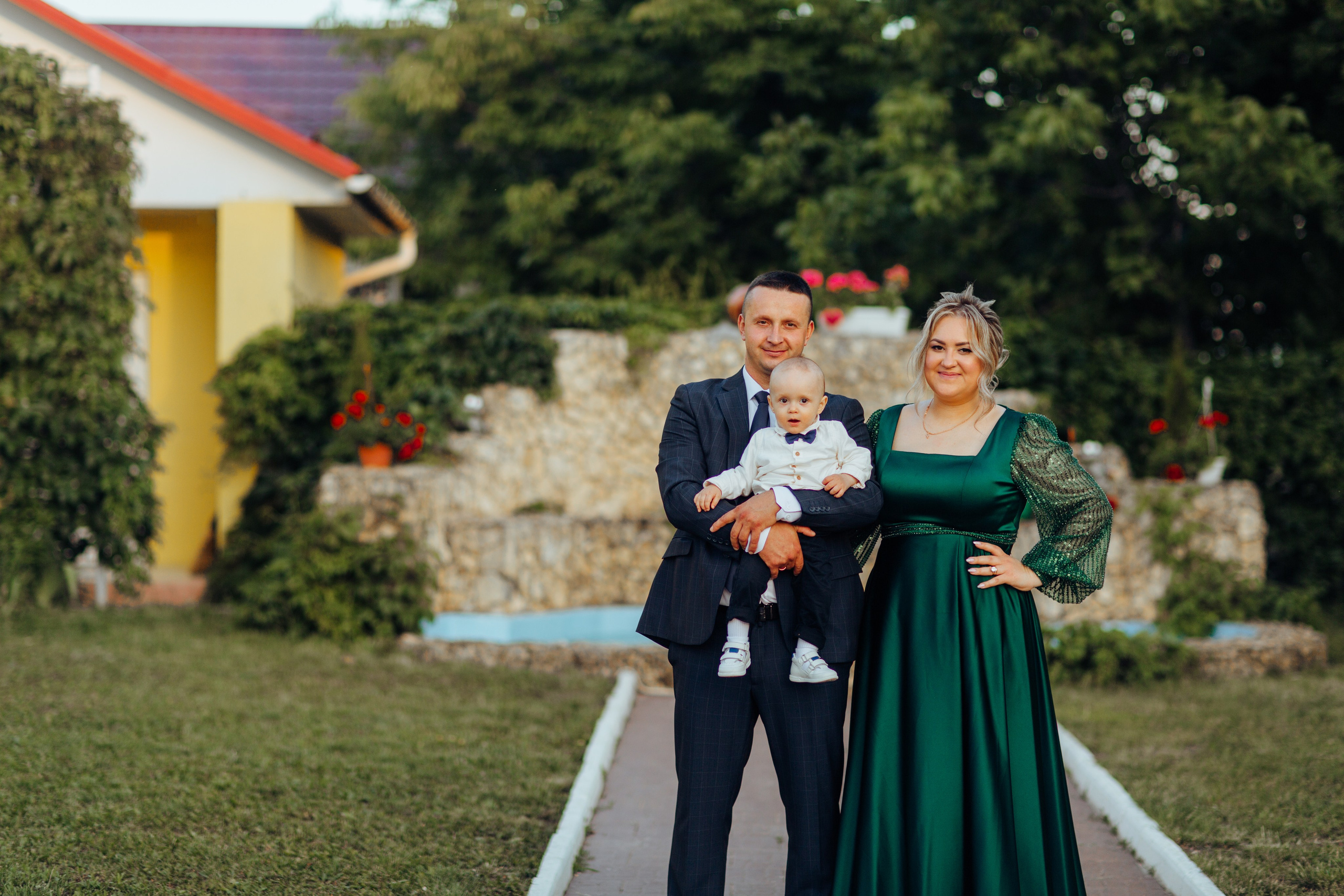 Ionel-Alessandro. Fotograf de nuntă și evenimente private!