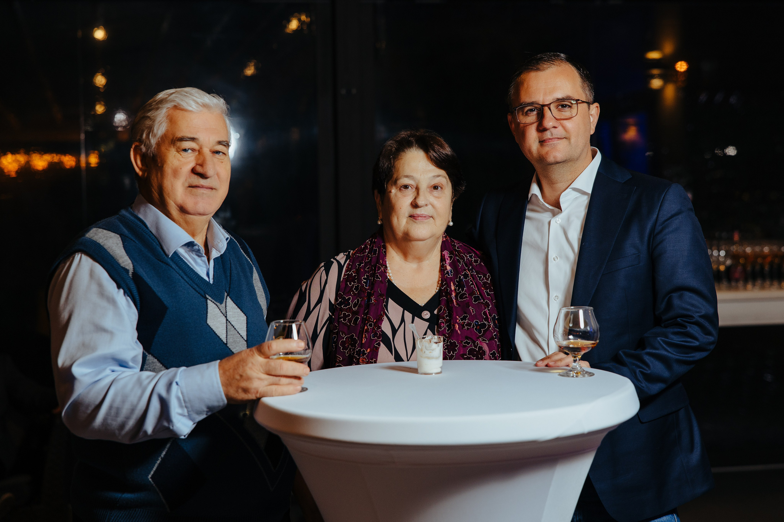 Mihai 40 ani. Fotograf de nuntă și evenimente private!