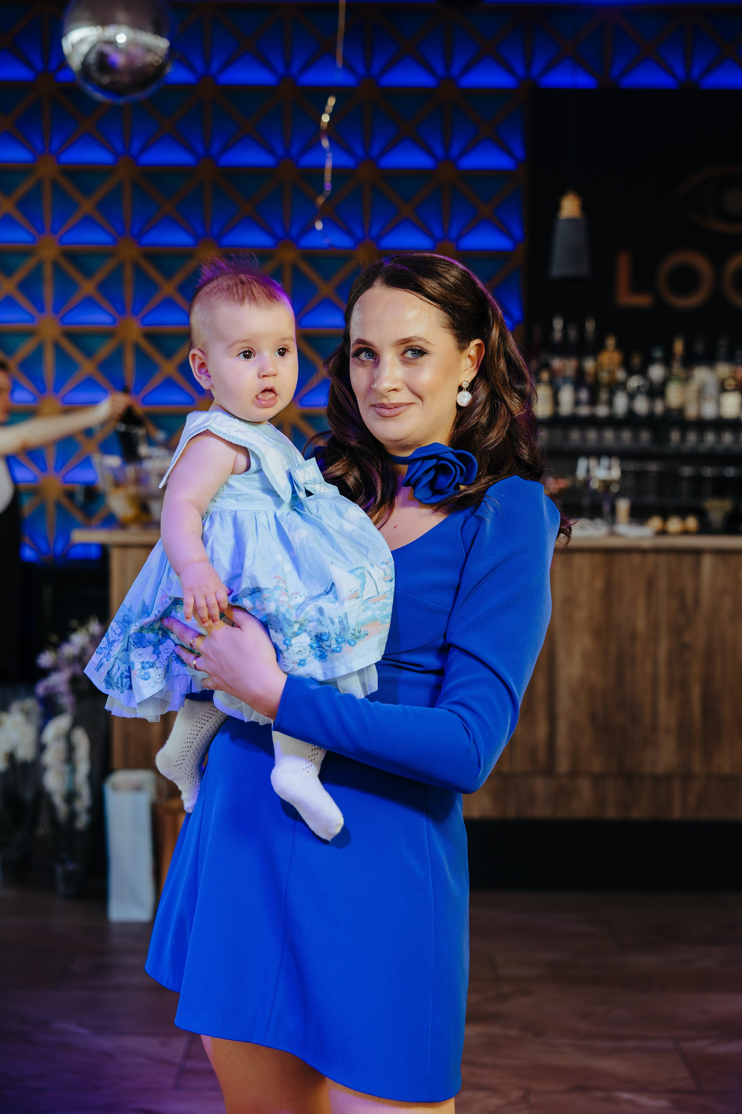 Nicoleta. Fotograf de nuntă și evenimente private!