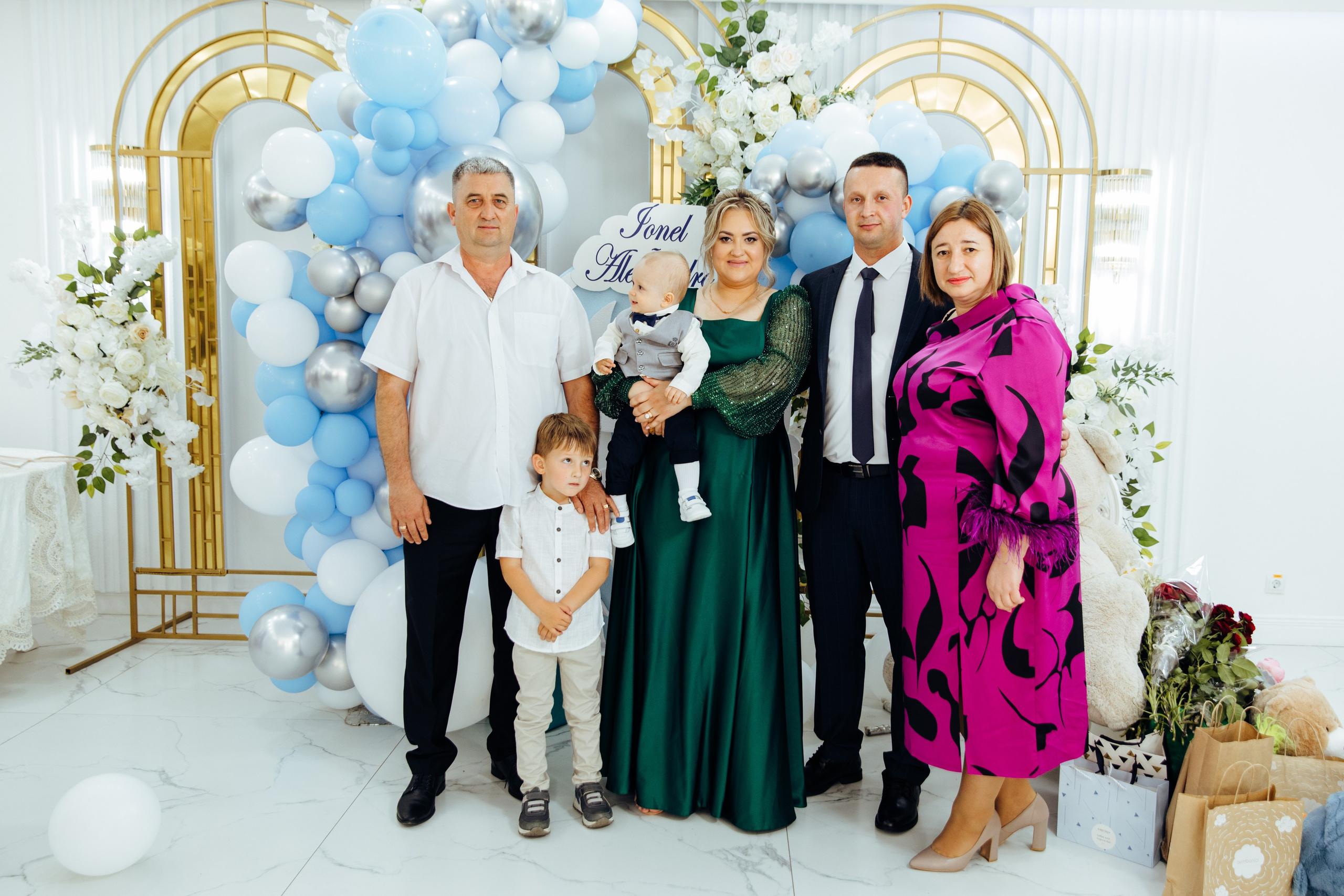 Ionel-Alessandro. Fotograf de nuntă și evenimente private!