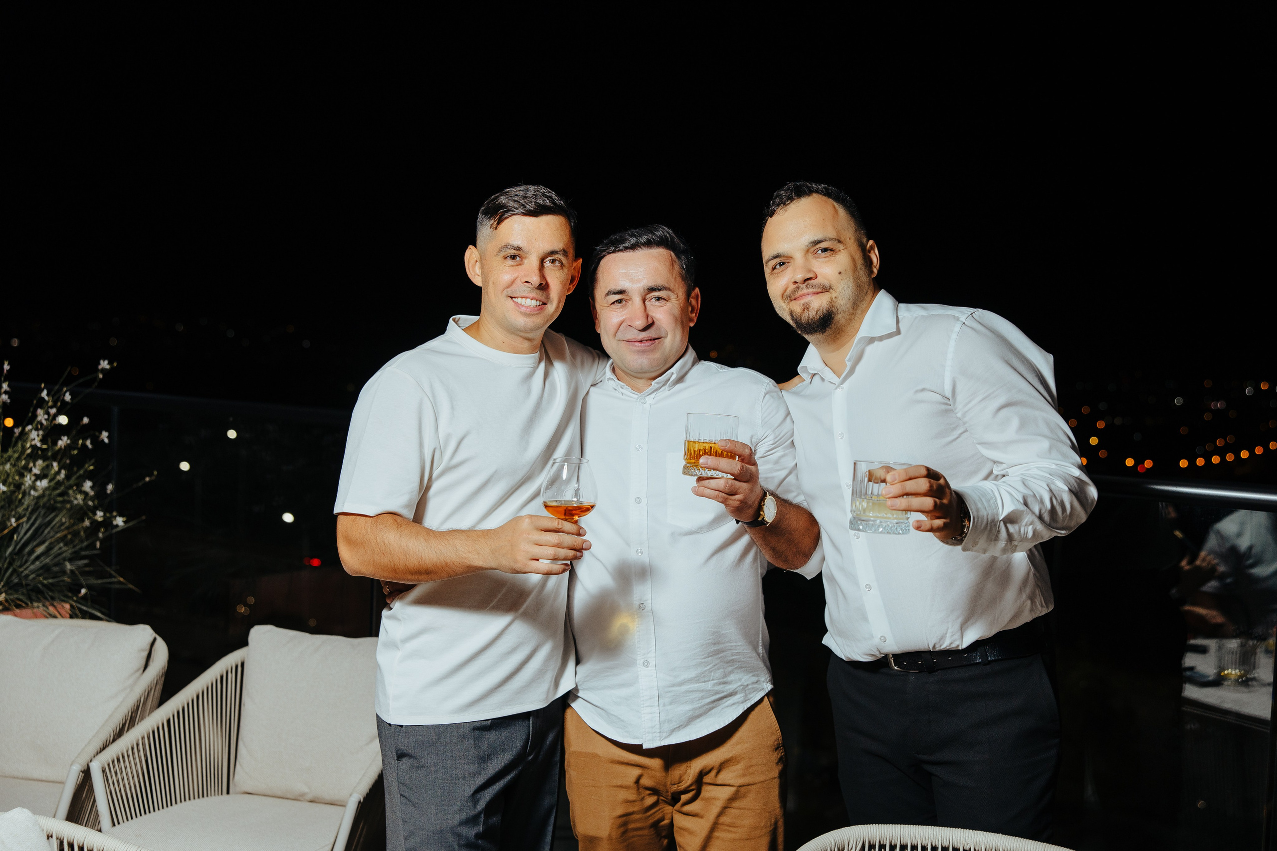 Oleg 40 ani. Fotograf de nuntă și evenimente private!