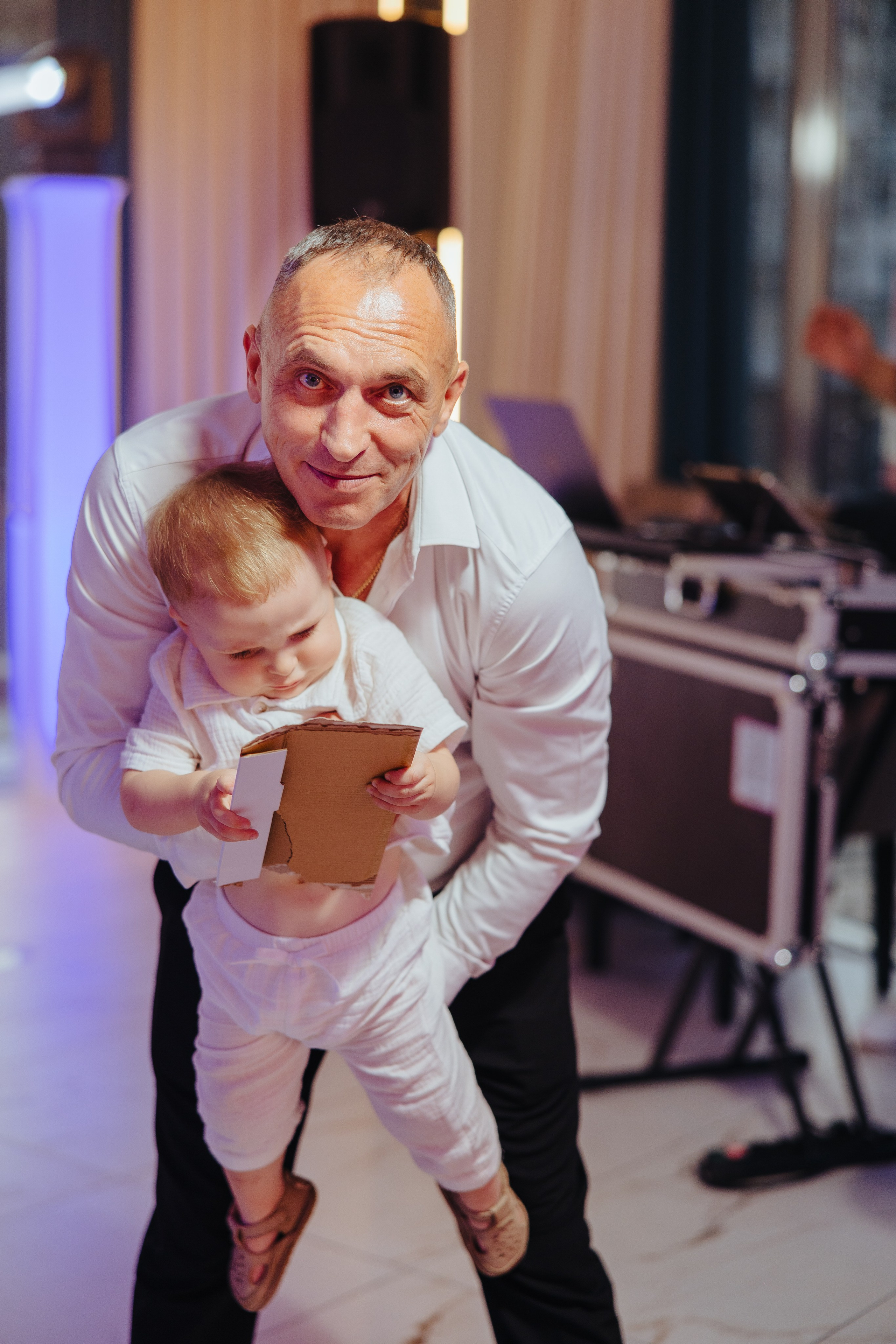 Delia. Fotograf de nuntă și evenimente private!