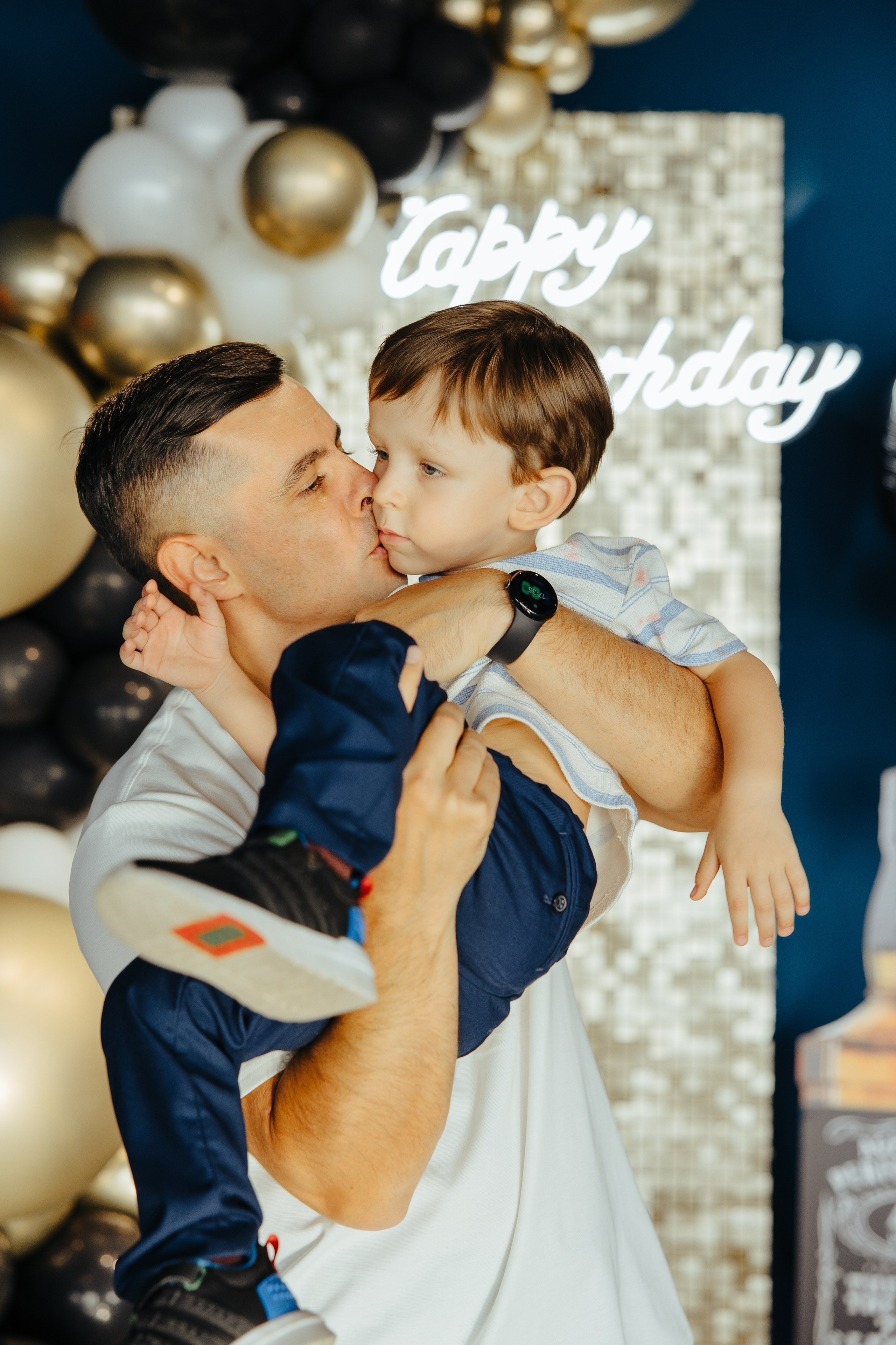 Oleg 40 ani. Fotograf de nuntă și evenimente private!