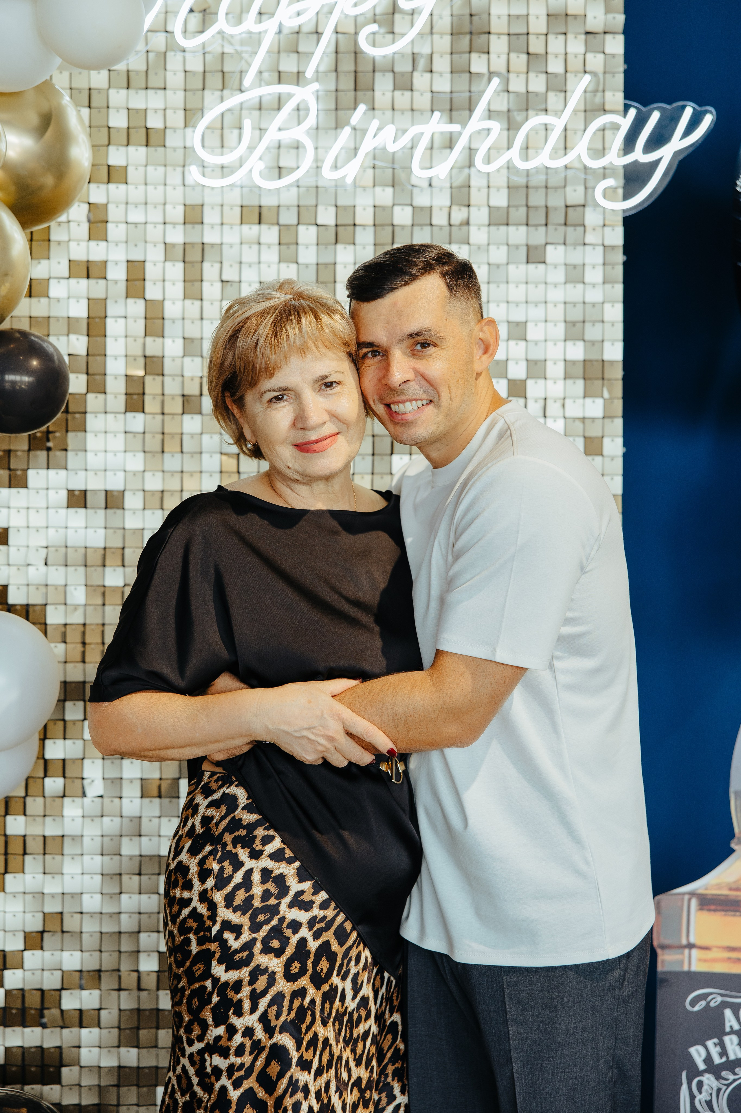 Oleg 40 ani. Fotograf de nuntă și evenimente private!