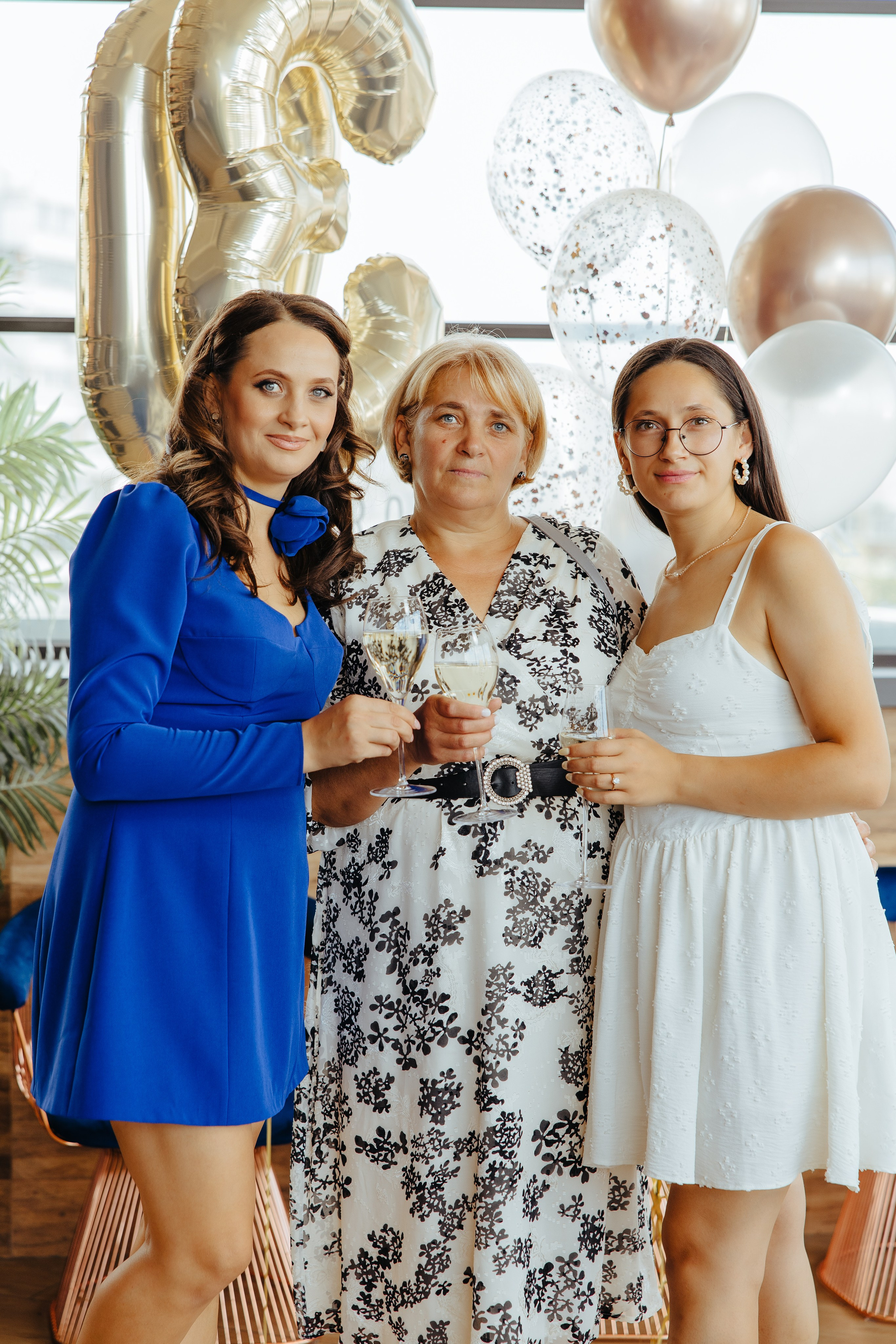 Nicoleta. Fotograf de nuntă și evenimente private!