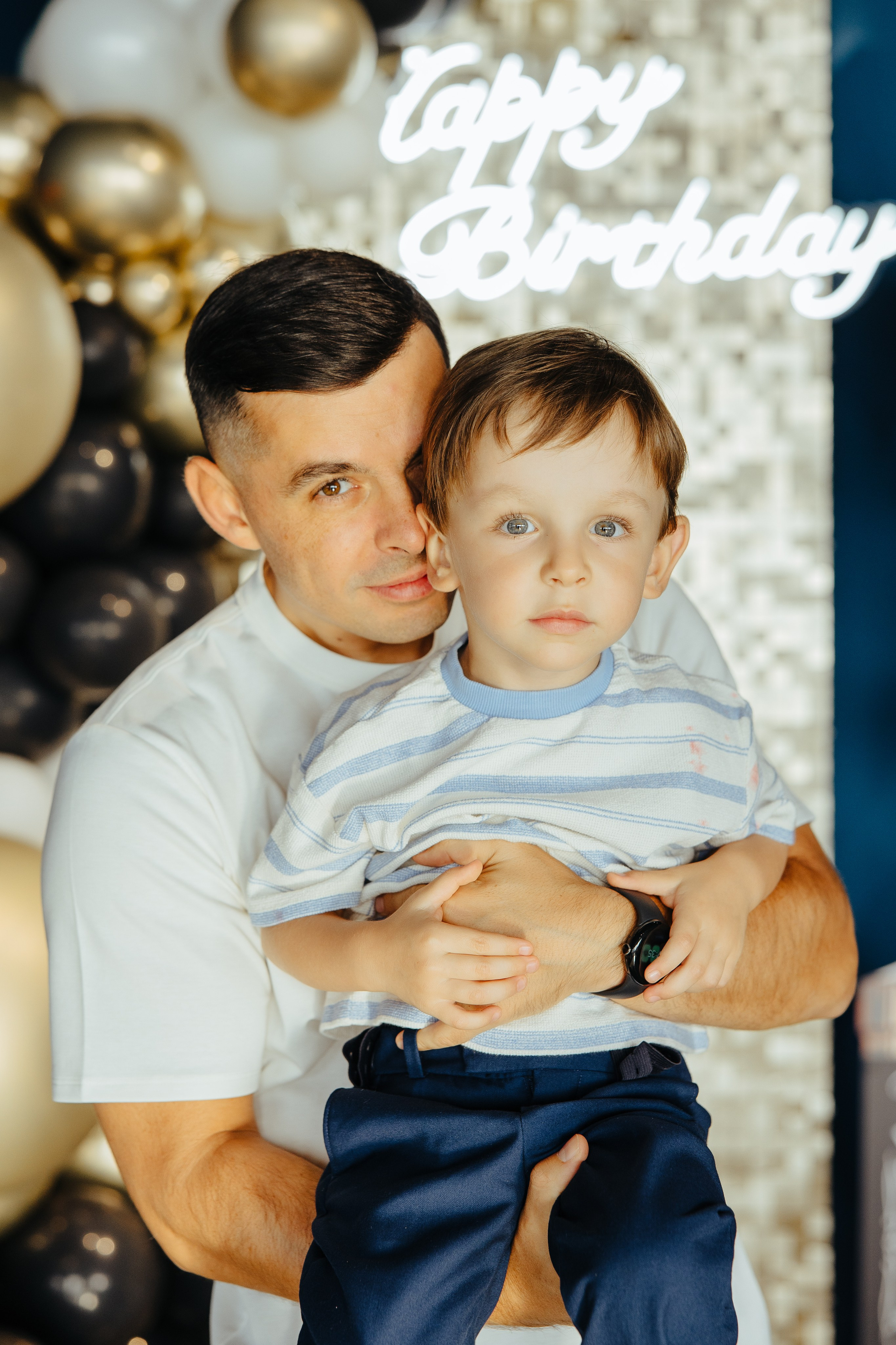 Oleg 40 ani. Fotograf de nuntă și evenimente private!