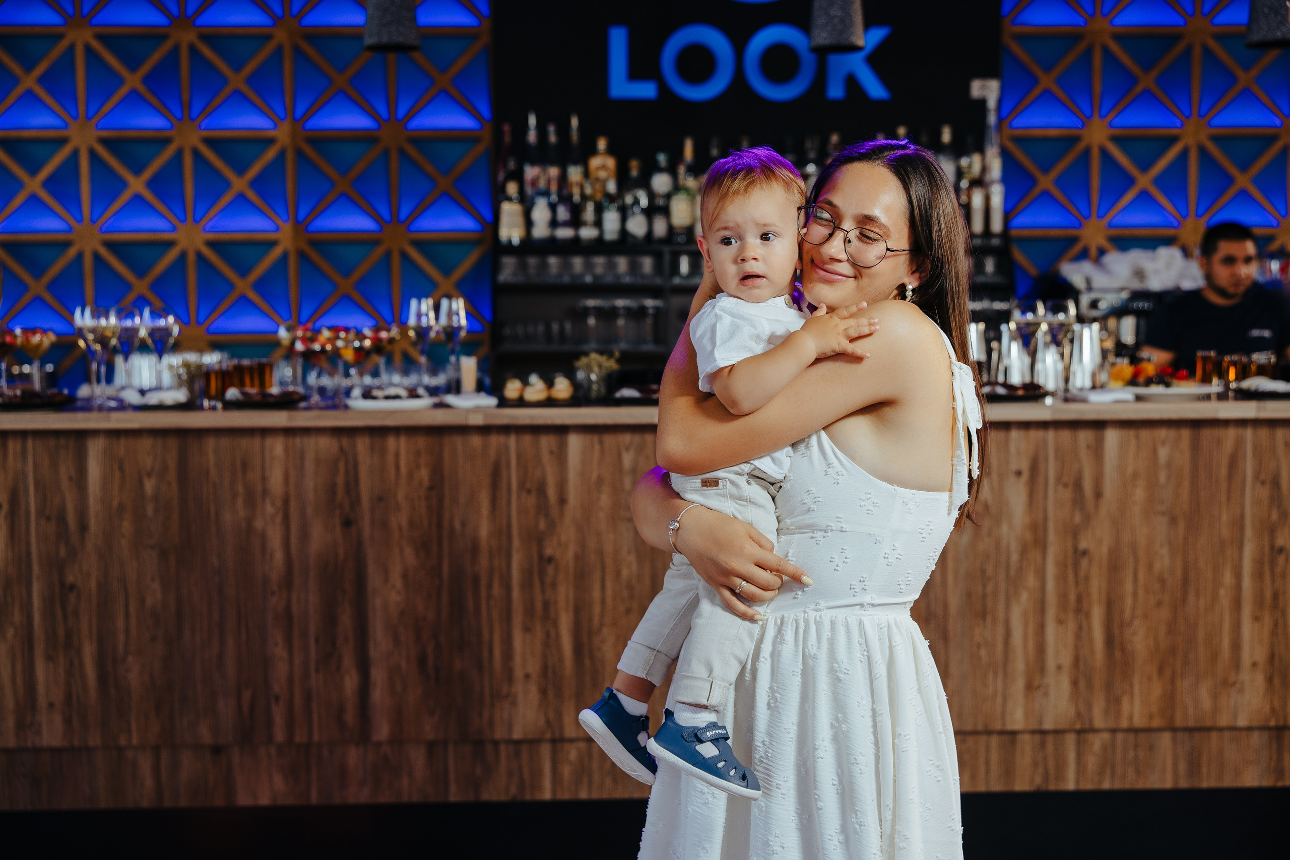 Nicoleta. Fotograf de nuntă și evenimente private!