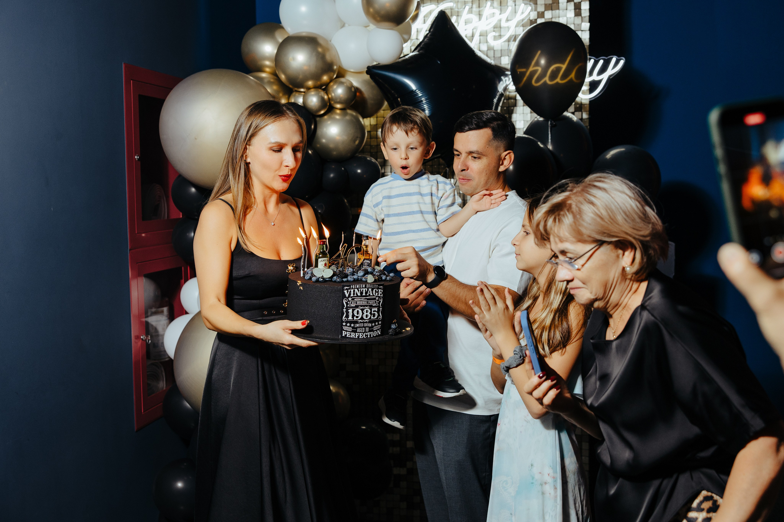 Oleg 40 ani. Fotograf de nuntă și evenimente private!