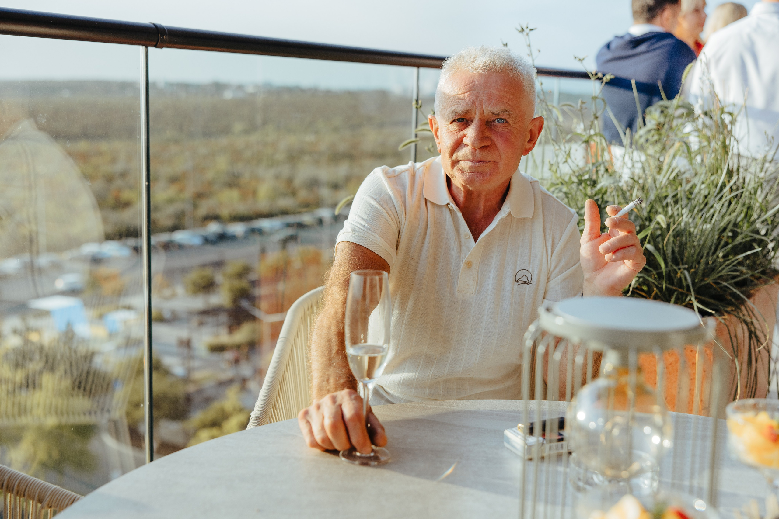 Oleg 40 ani. Fotograf de nuntă și evenimente private!