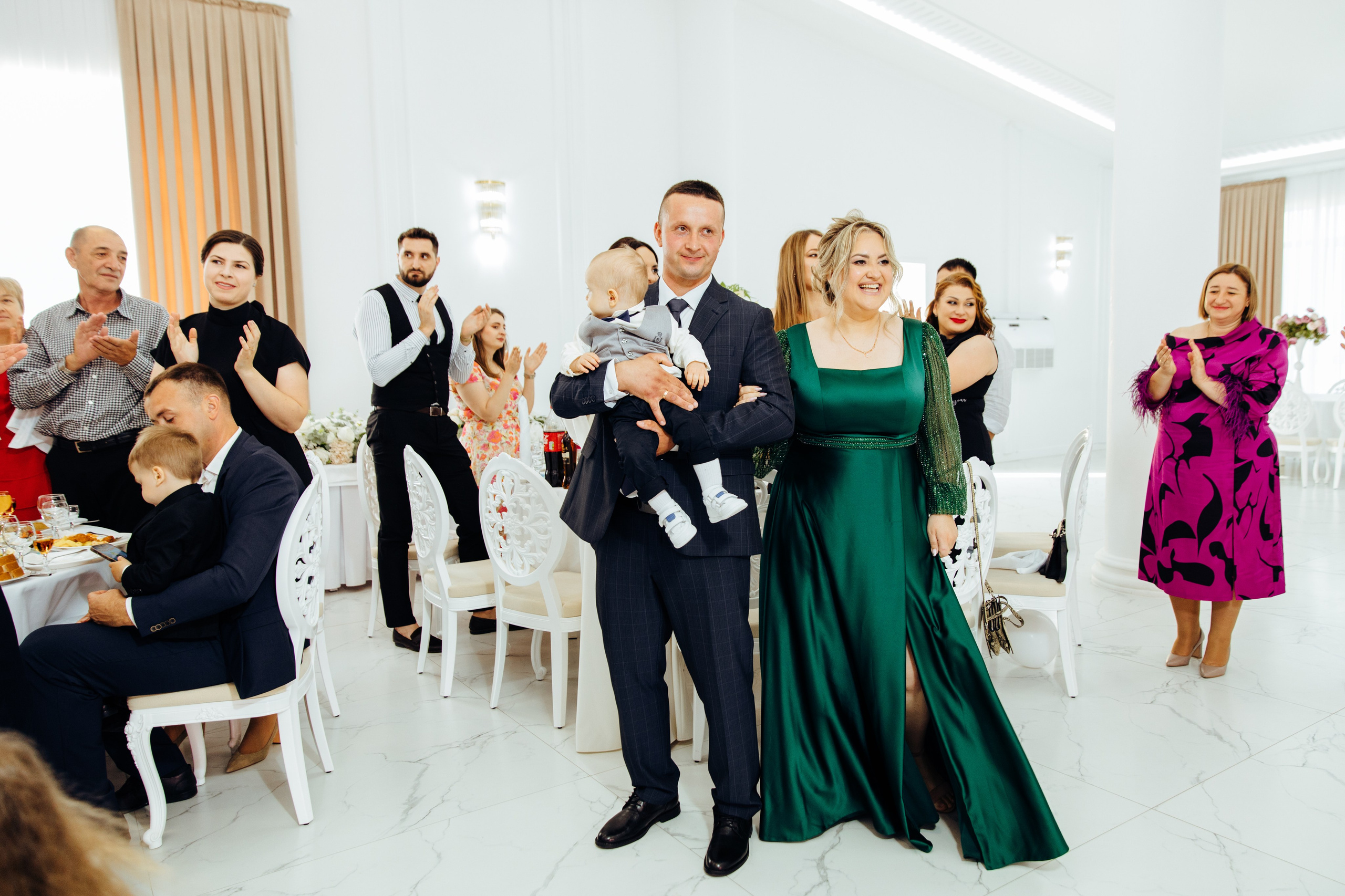 Ionel-Alessandro. Fotograf de nuntă și evenimente private!