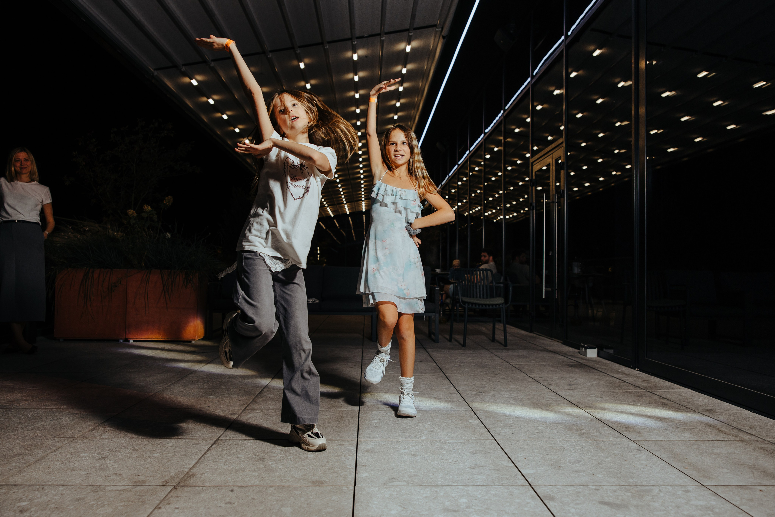 Oleg 40 ani. Fotograf de nuntă și evenimente private!