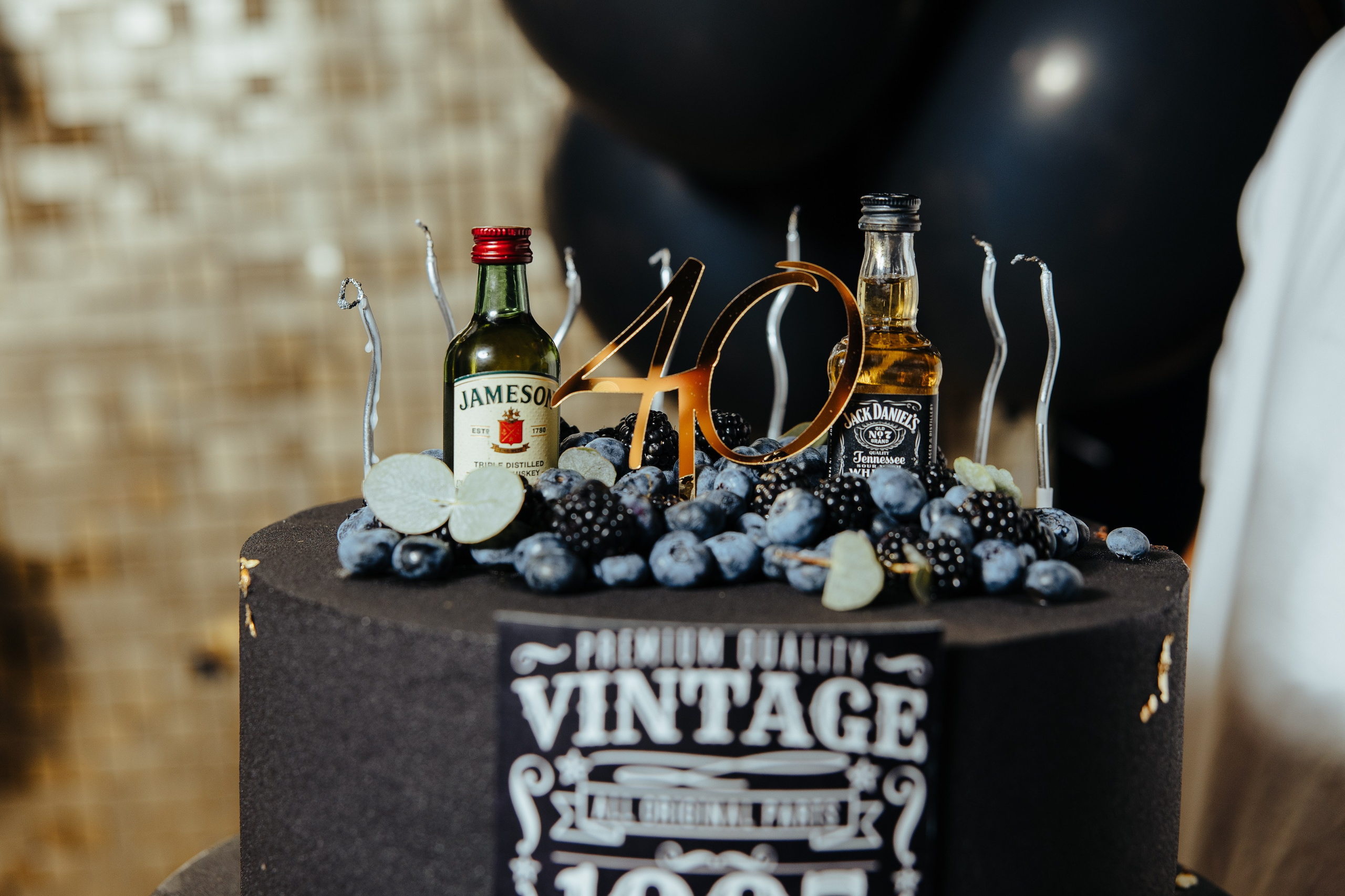 Oleg 40 ani. Fotograf de nuntă și evenimente private!