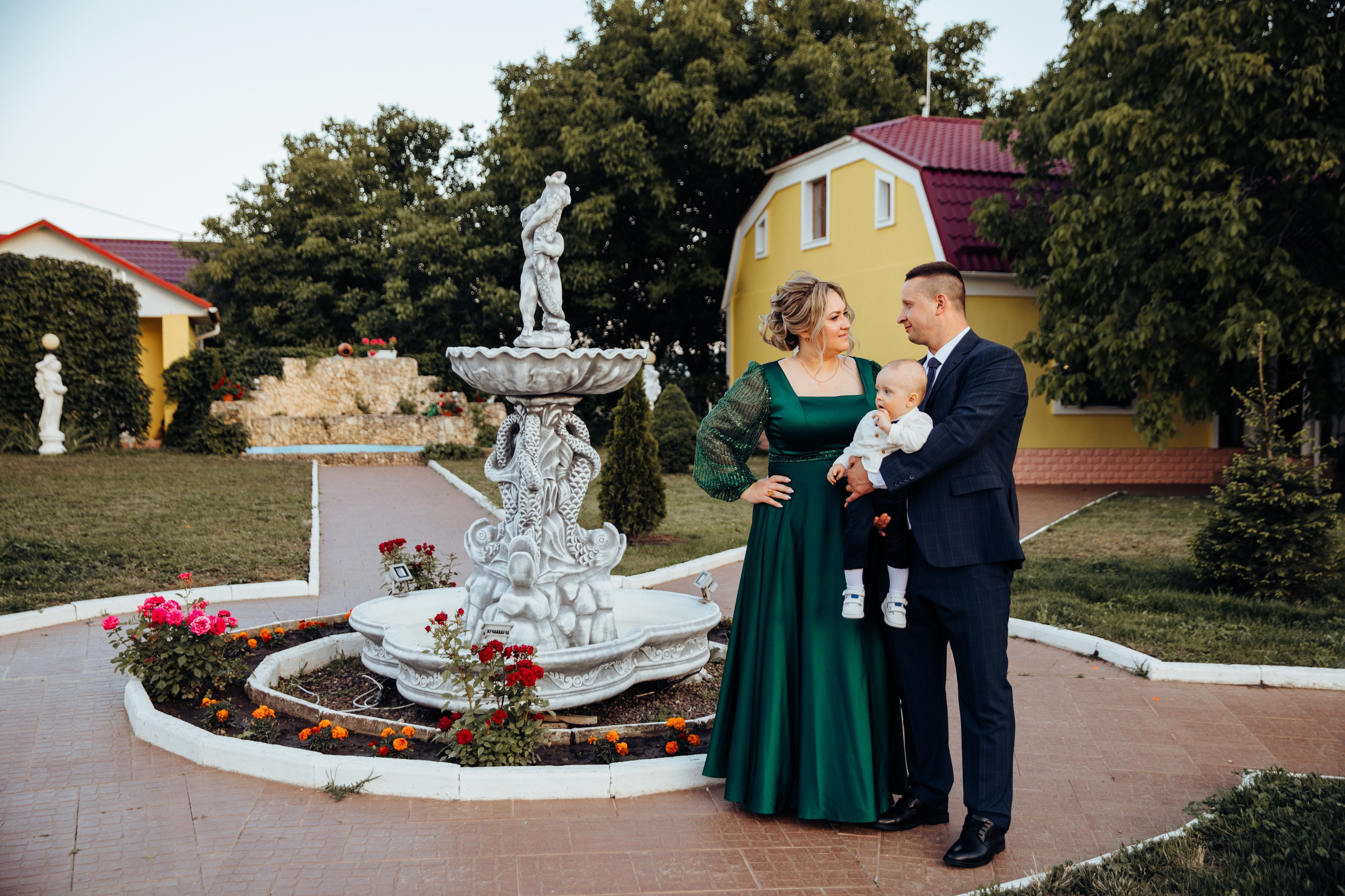 Ionel-Alessandro. Fotograf de nuntă și evenimente private!