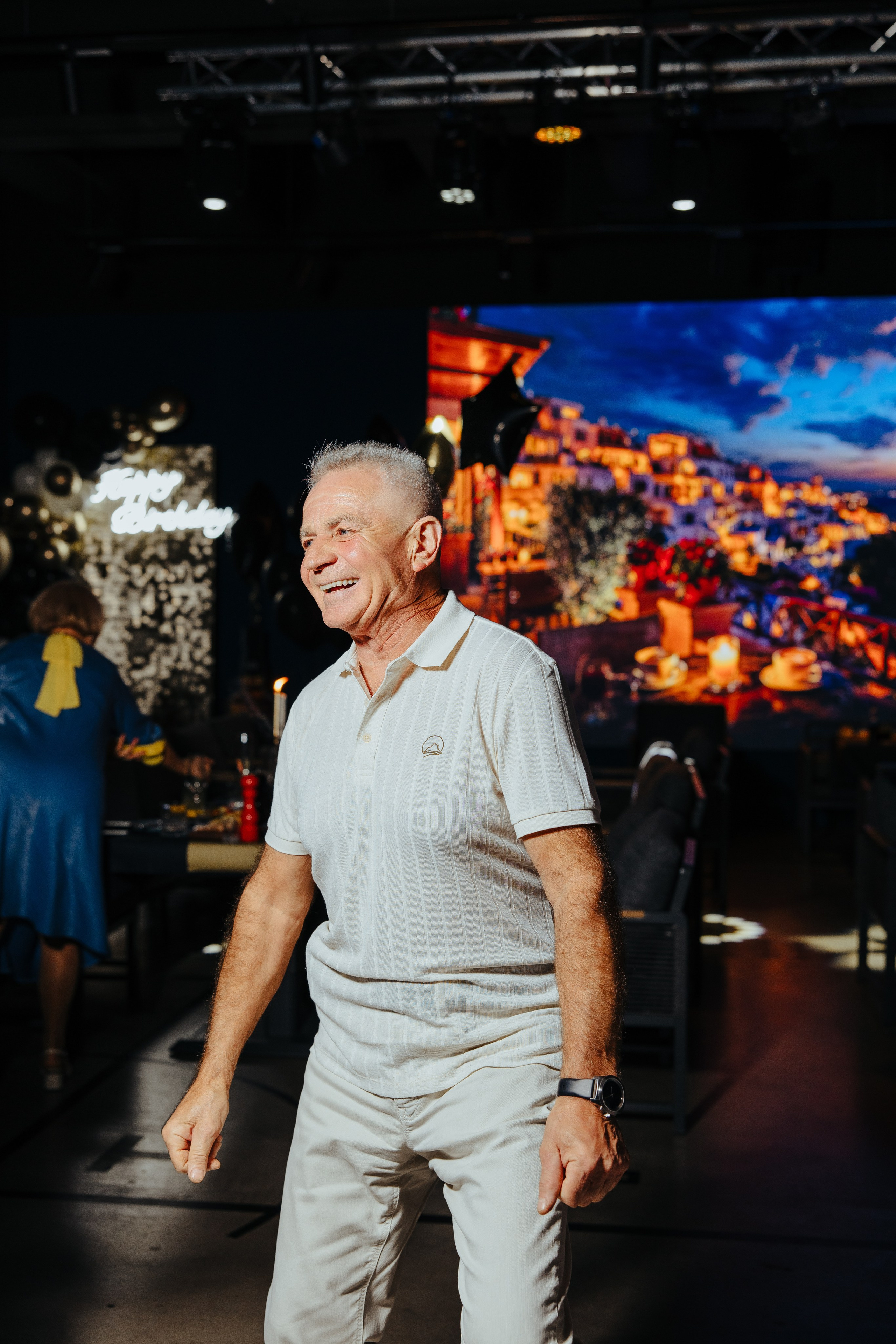 Oleg 40 ani. Fotograf de nuntă și evenimente private!