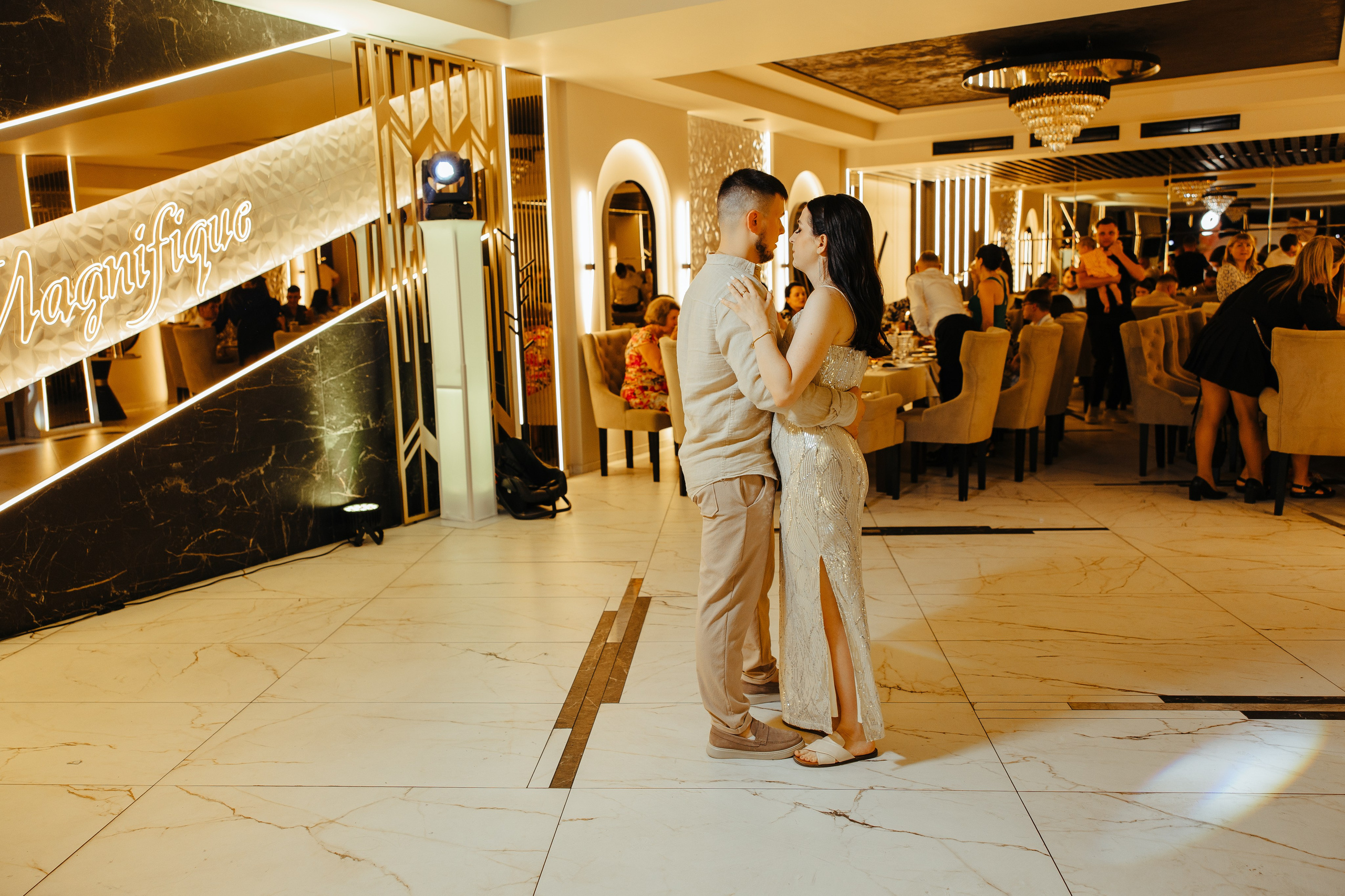 Delia. Fotograf de nuntă și evenimente private!