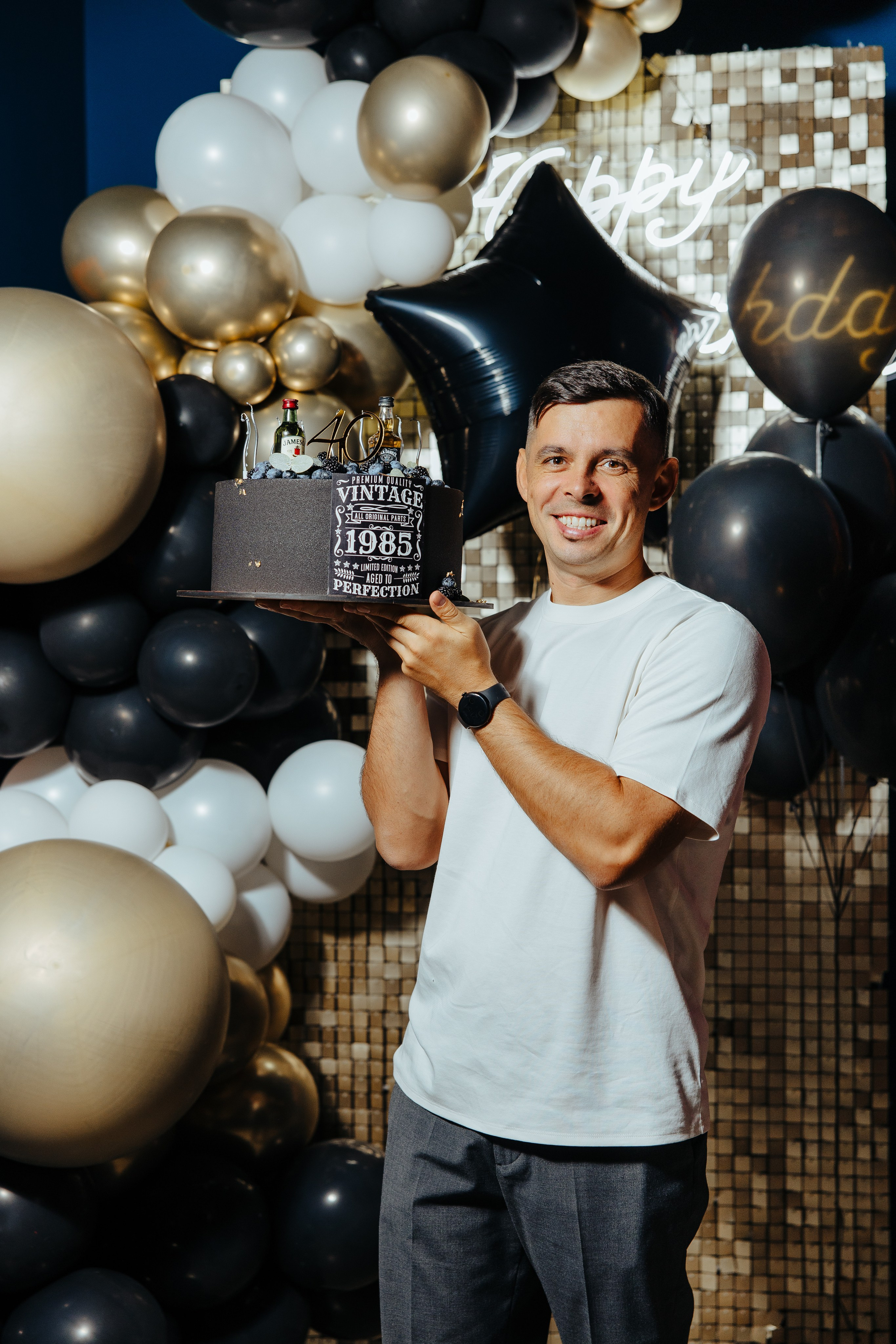 Oleg 40 ani. Fotograf de nuntă și evenimente private!