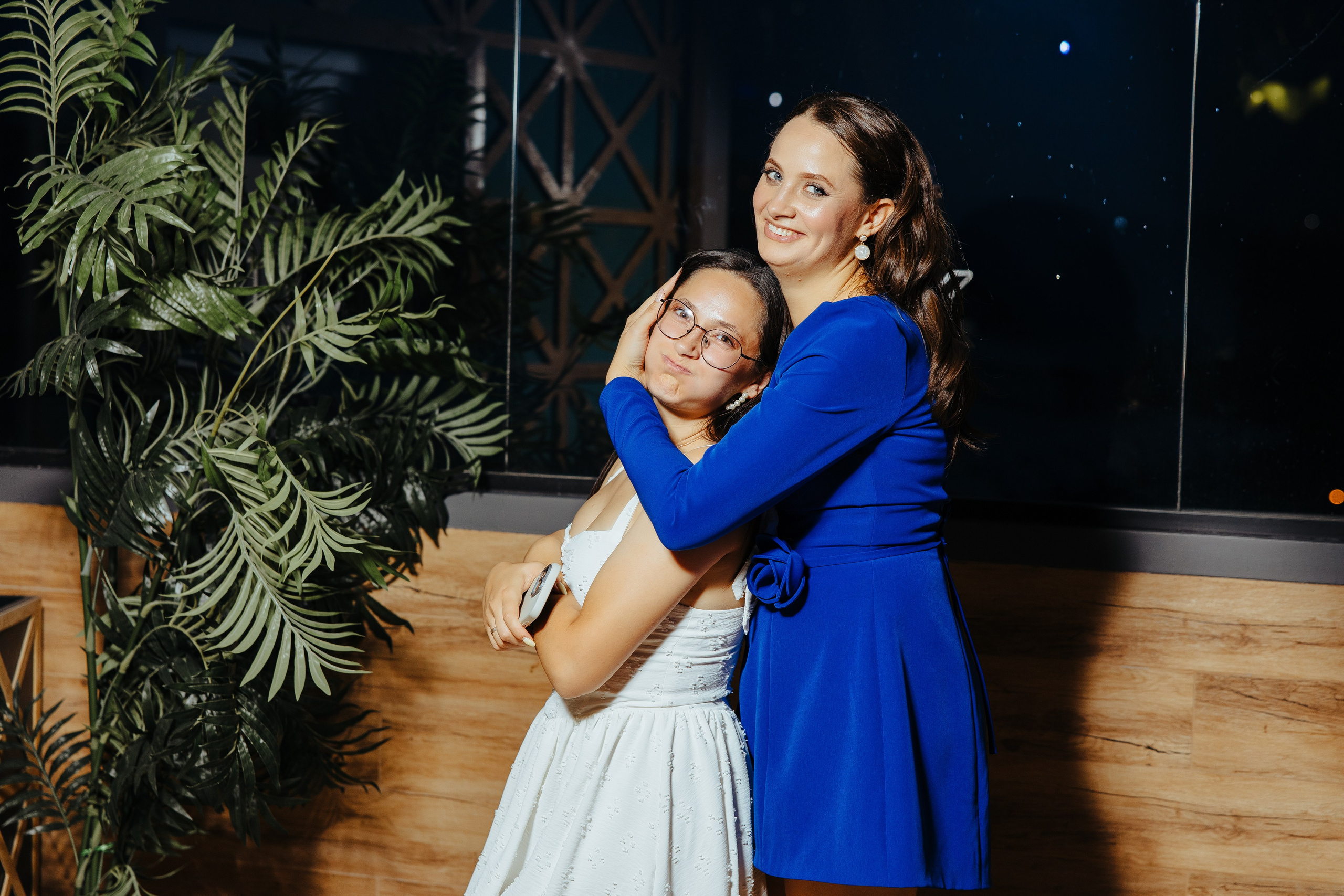 Nicoleta. Fotograf de nuntă și evenimente private!