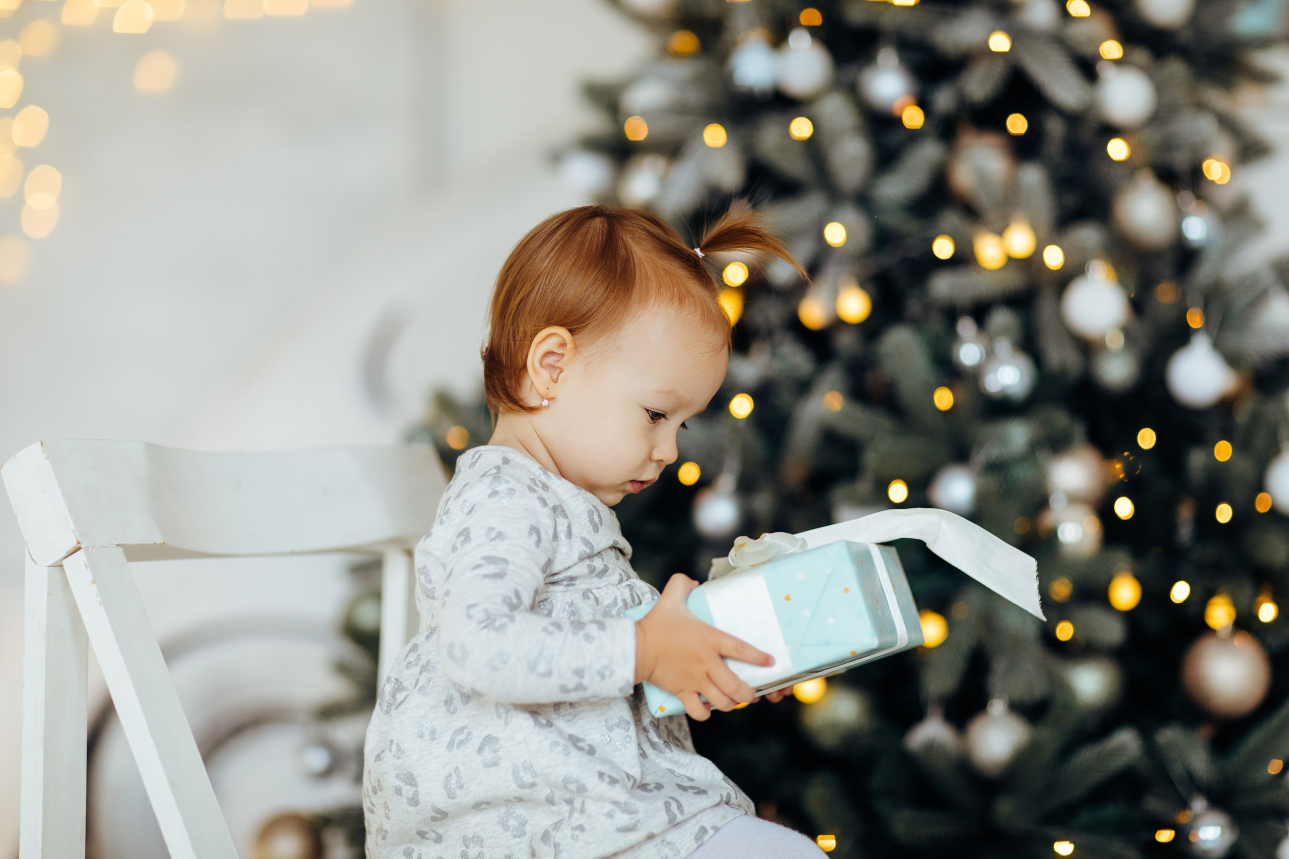 Magia sarbātorilor. Fotograf de nuntă și evenimente private!