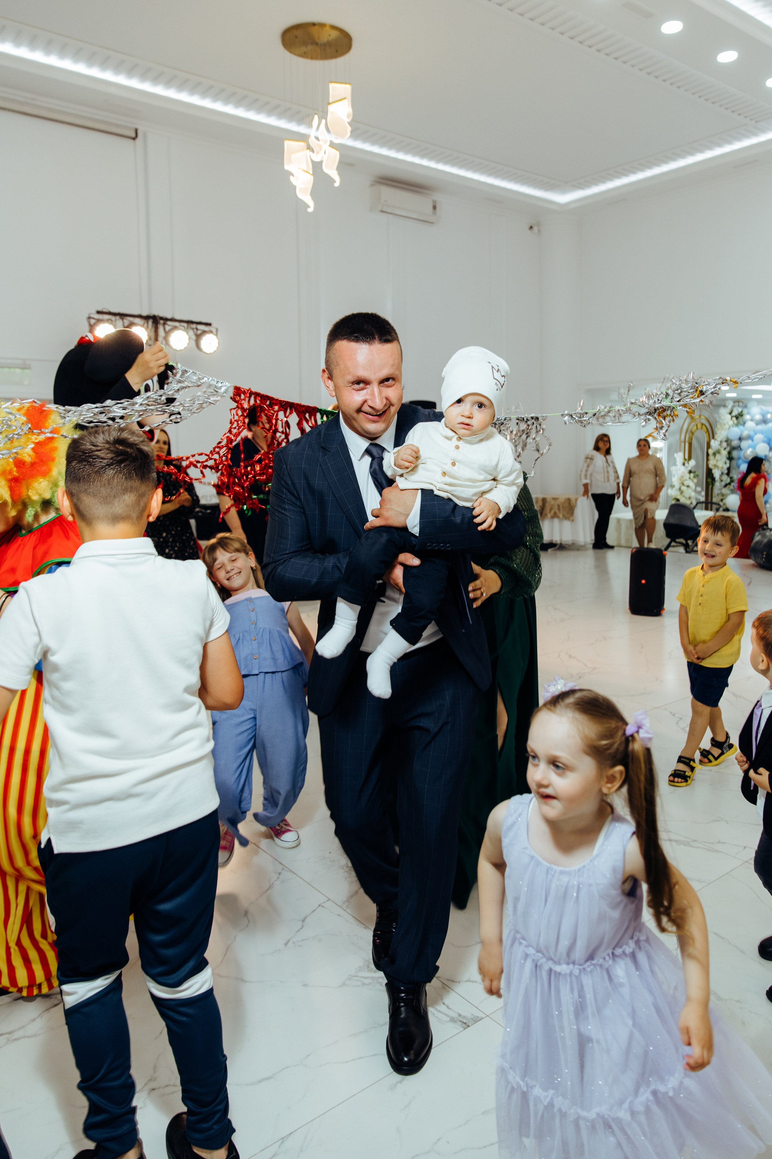 Ionel-Alessandro. Fotograf de nuntă și evenimente private!