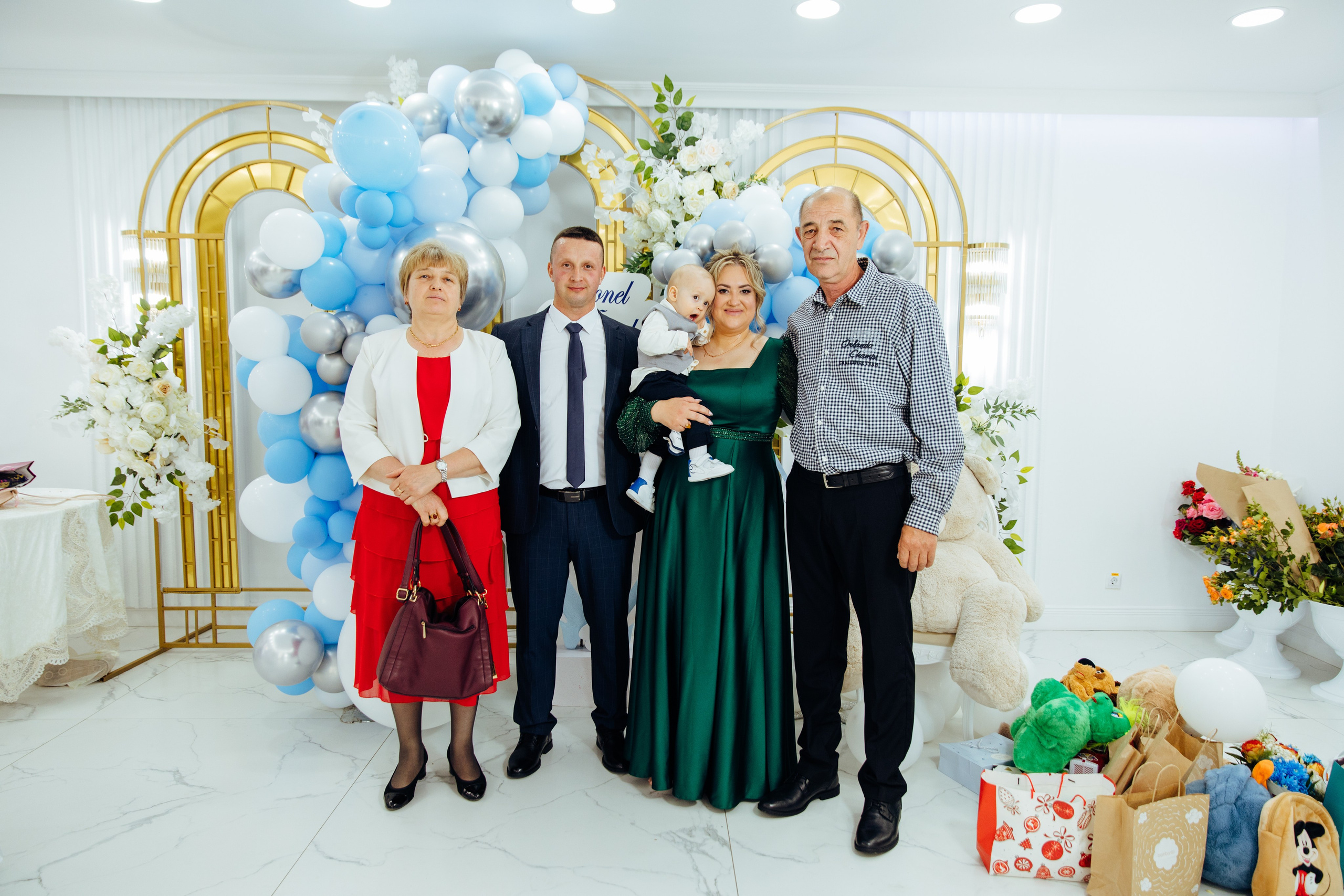 Ionel-Alessandro. Fotograf de nuntă și evenimente private!