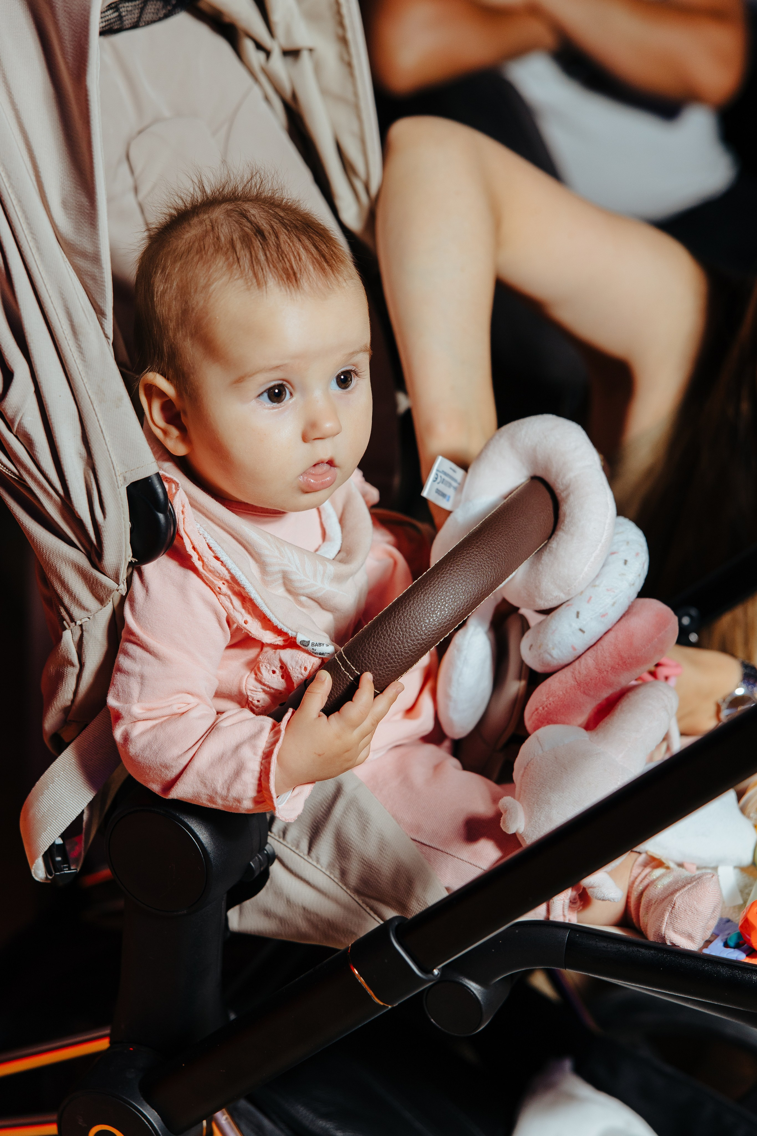 Nicoleta. Fotograf de nuntă și evenimente private!