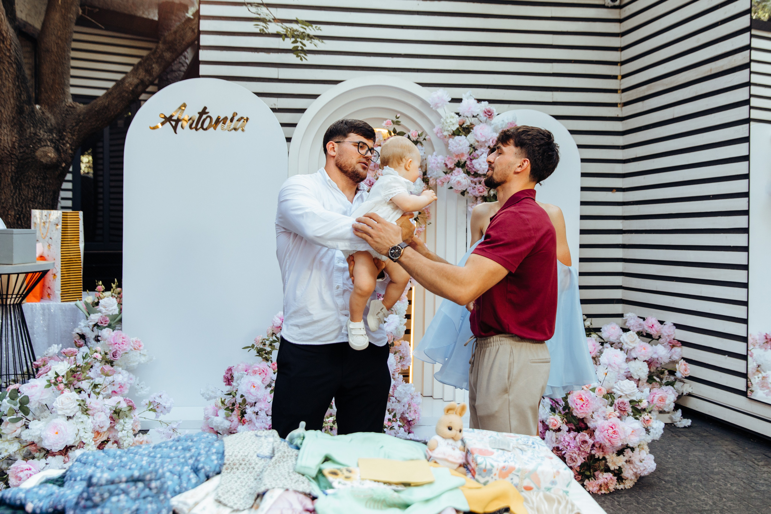 Antonia. Fotograf de nuntă și evenimente private!