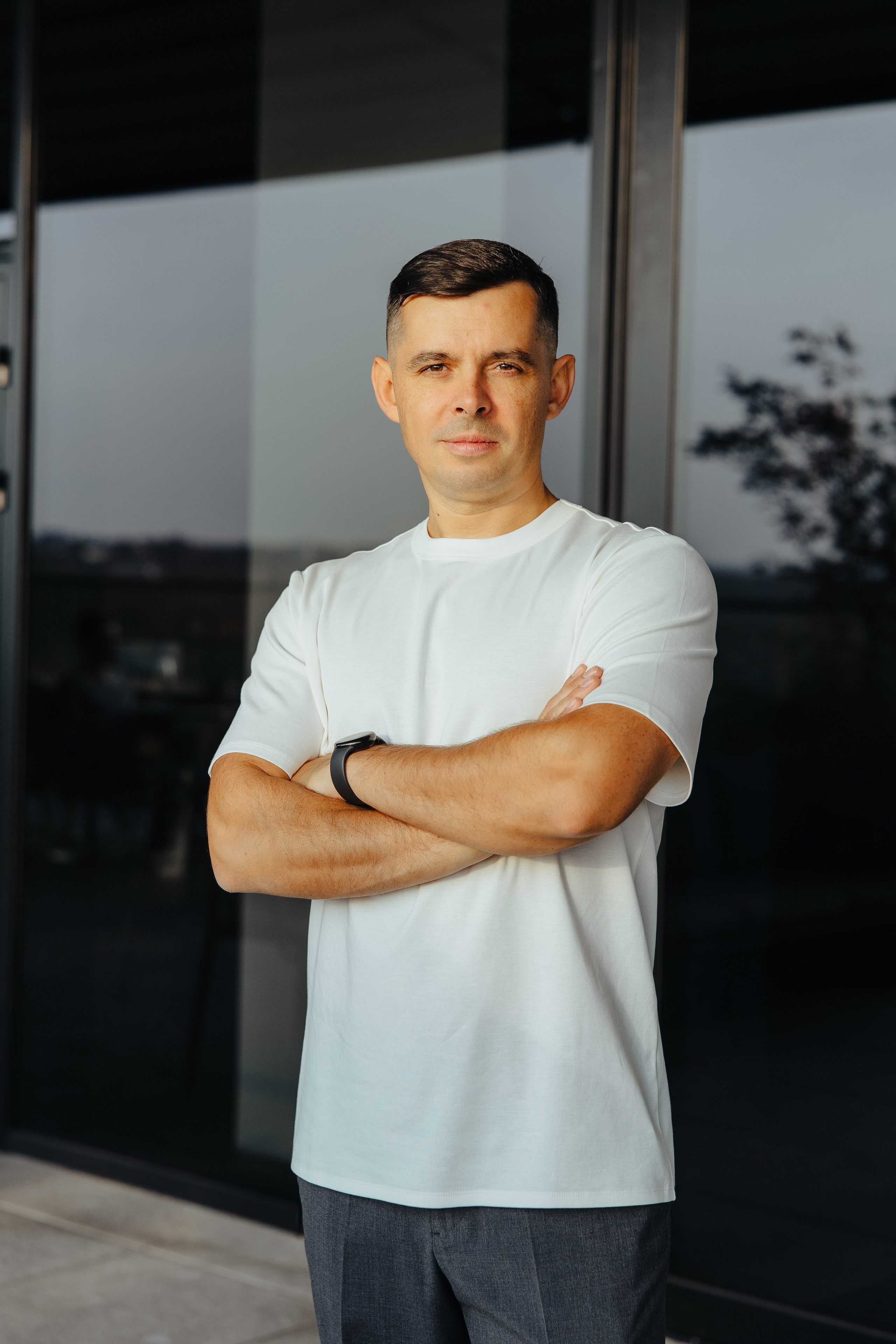 Oleg 40 ani. Fotograf de nuntă și evenimente private!