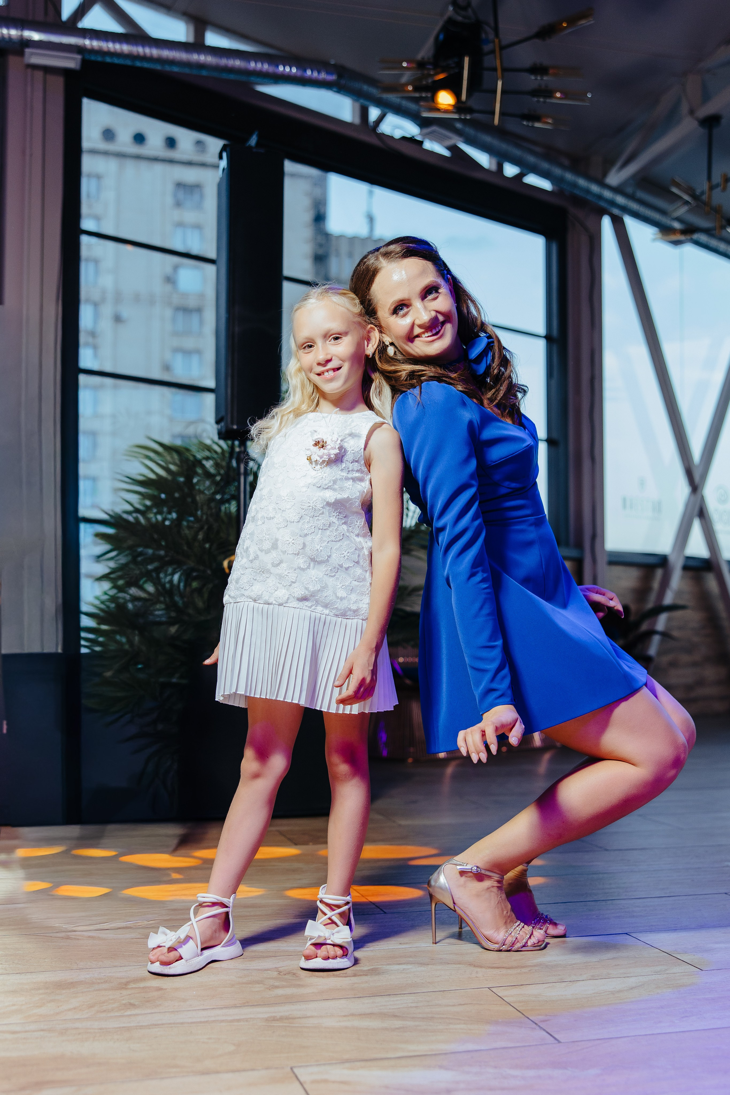 Nicoleta. Fotograf de nuntă și evenimente private!