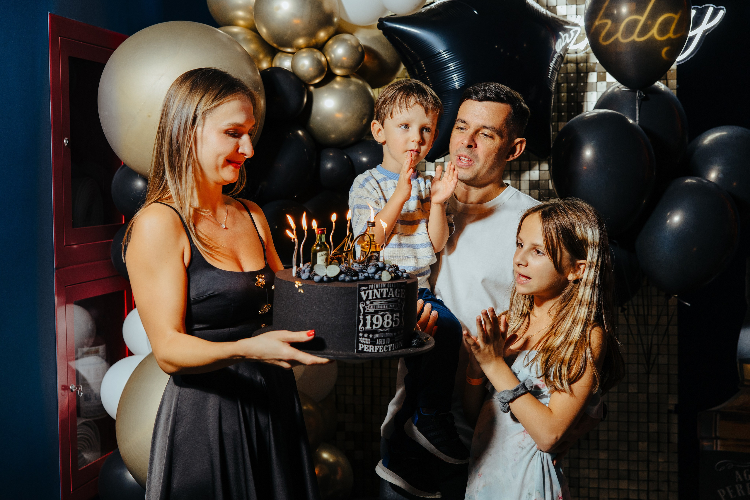 Oleg 40 ani. Fotograf de nuntă și evenimente private!