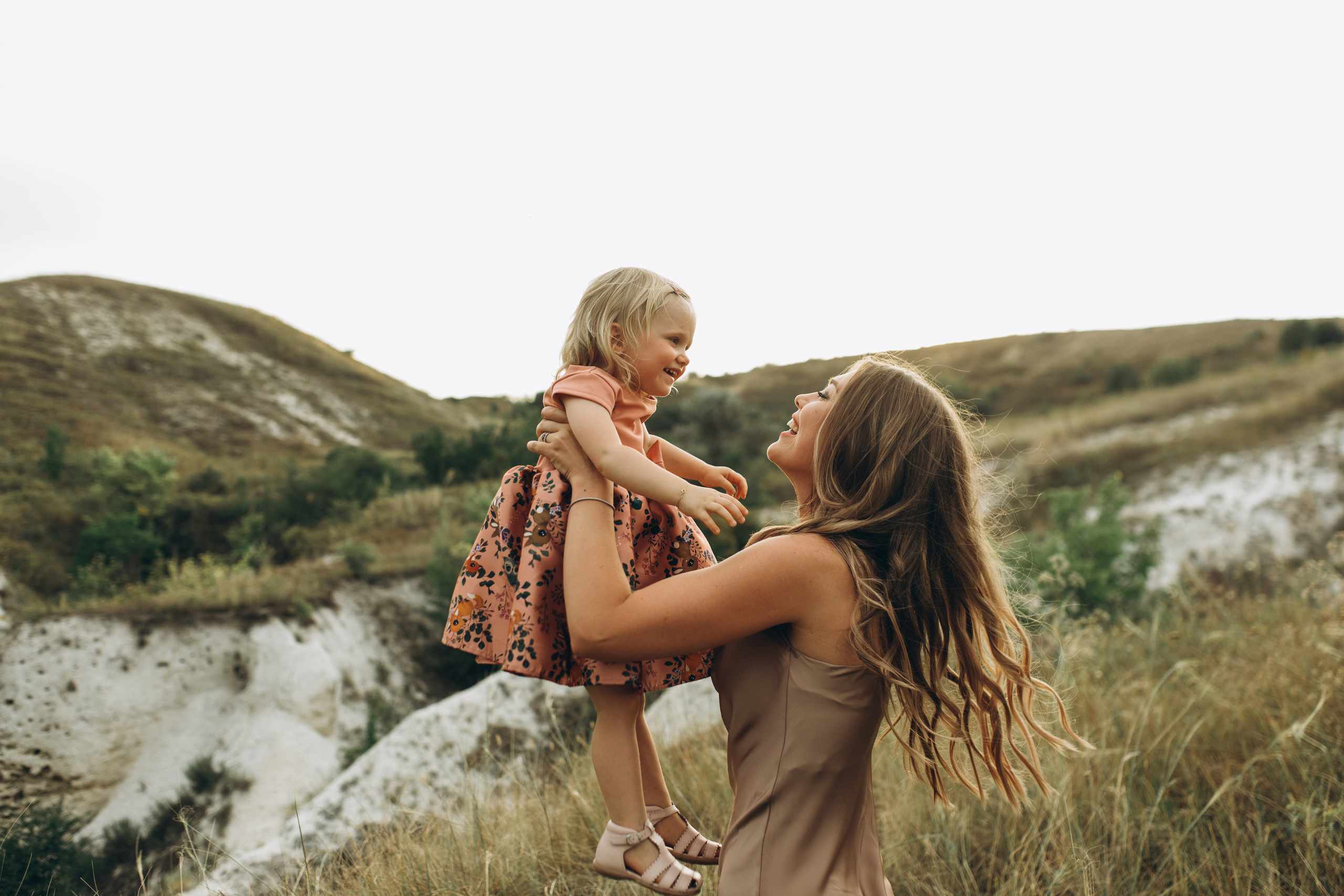 Barfuß in den Bergen. Hochzeitsfotograf in Nürnberg, Bamberg, Deutschland