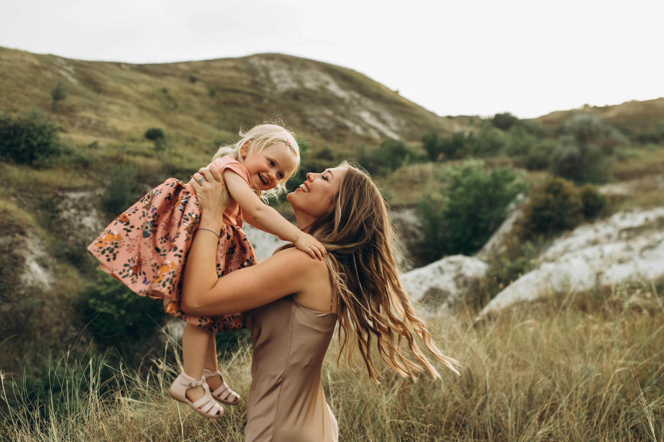 Barfuß in den Bergen. Hochzeitsfotograf in Nürnberg, Bamberg, Deutschland