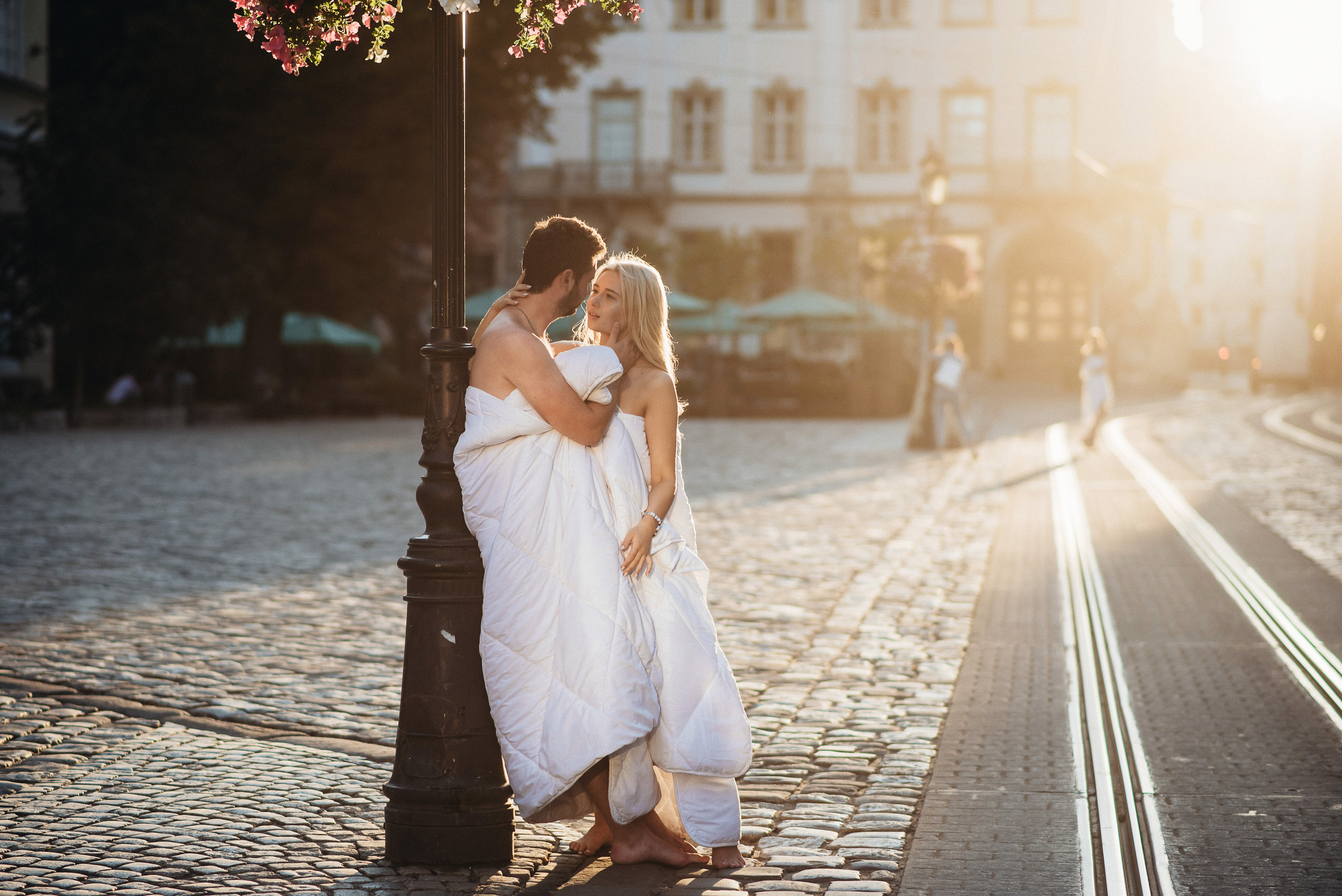 Фотосесія в Львові на світанку в одіялах, фотосесія в одіялах. Весільний фотограф Цимбалюк Микола Луцьк