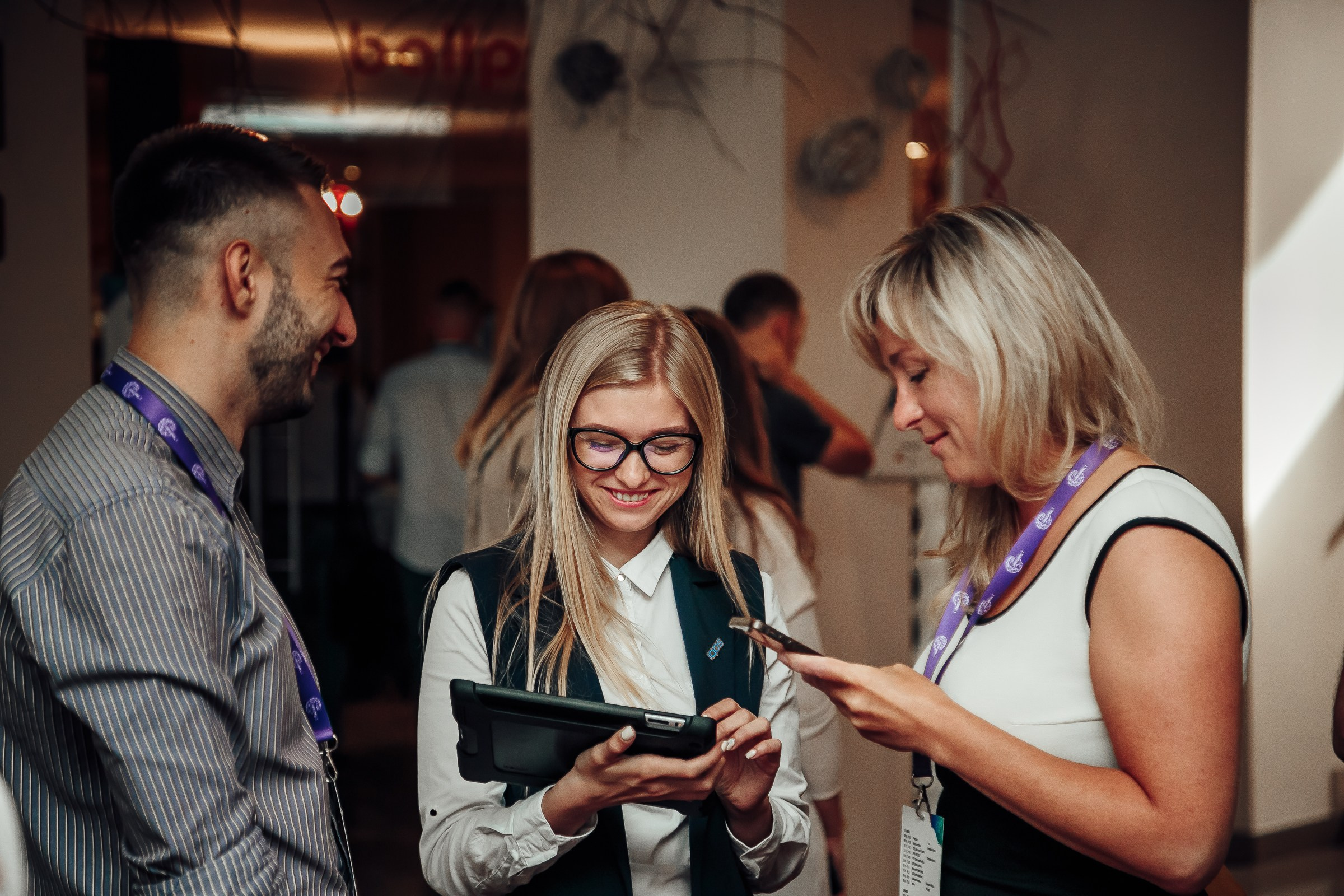 Фоторепортаж конференції. Тарас Бовт. Фотограф Львів. Портрети та репортаж з подій