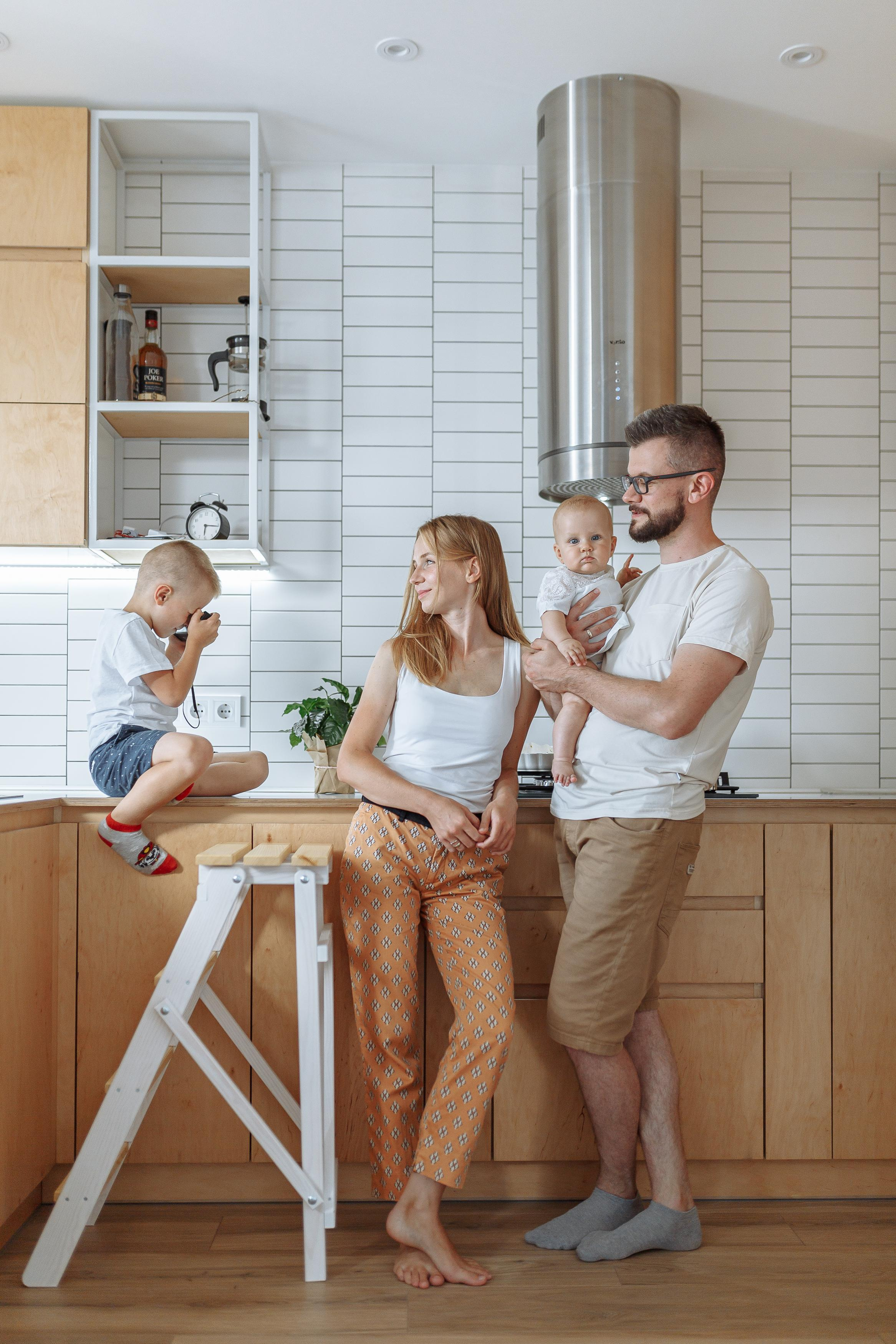 сімейна зйомка львів, сімейний фотограф львів, сімейні фото, фотограф на дому, зйомка новонародженних, зйомка немовлят