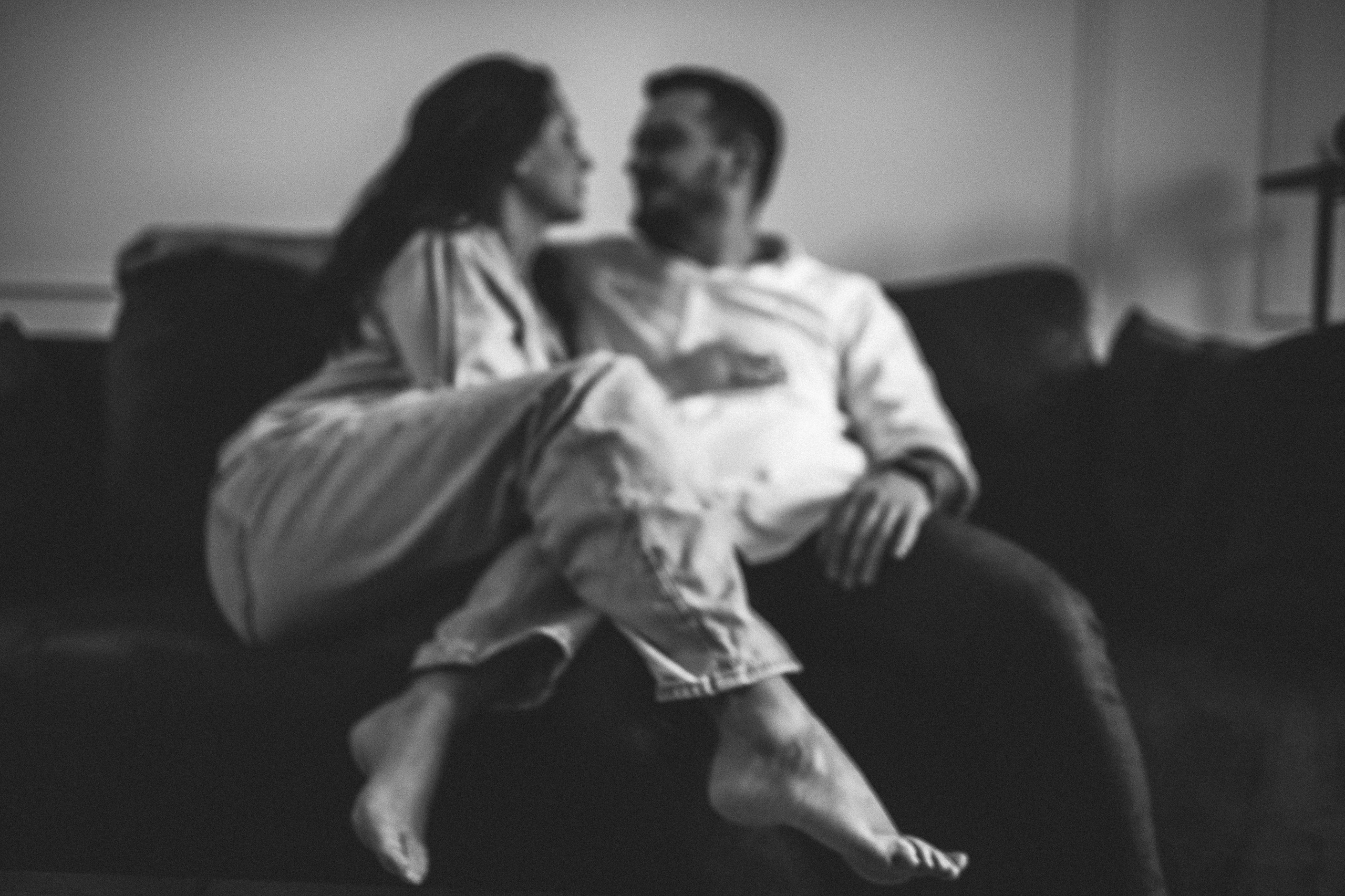 Фотосесія для двох вдома. Тарас Бовт. Фотограф Львів. Портрети та репортаж з подій