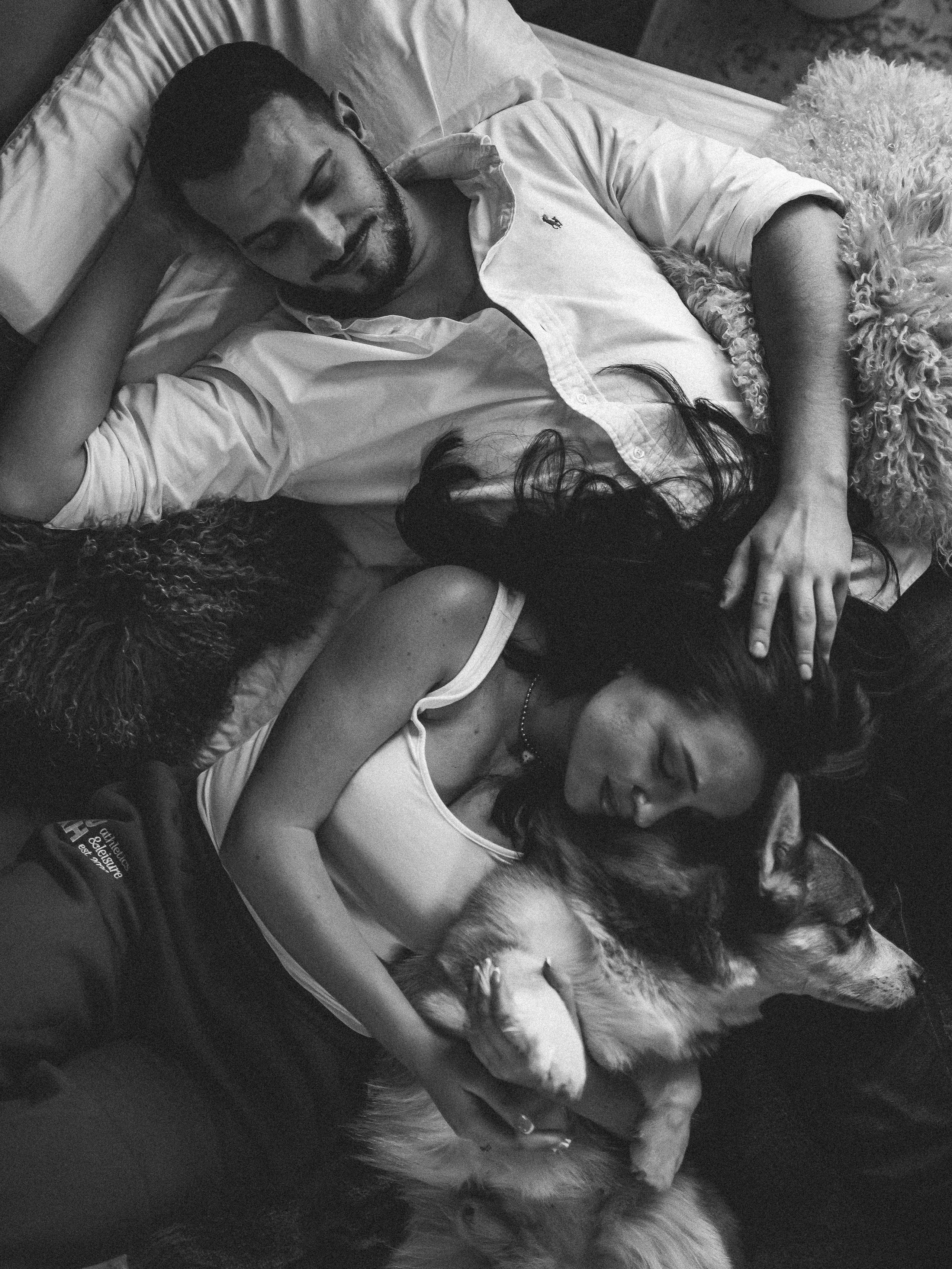 Фотосесія для двох вдома. Тарас Бовт. Фотограф Львів. Портрети та репортаж з подій