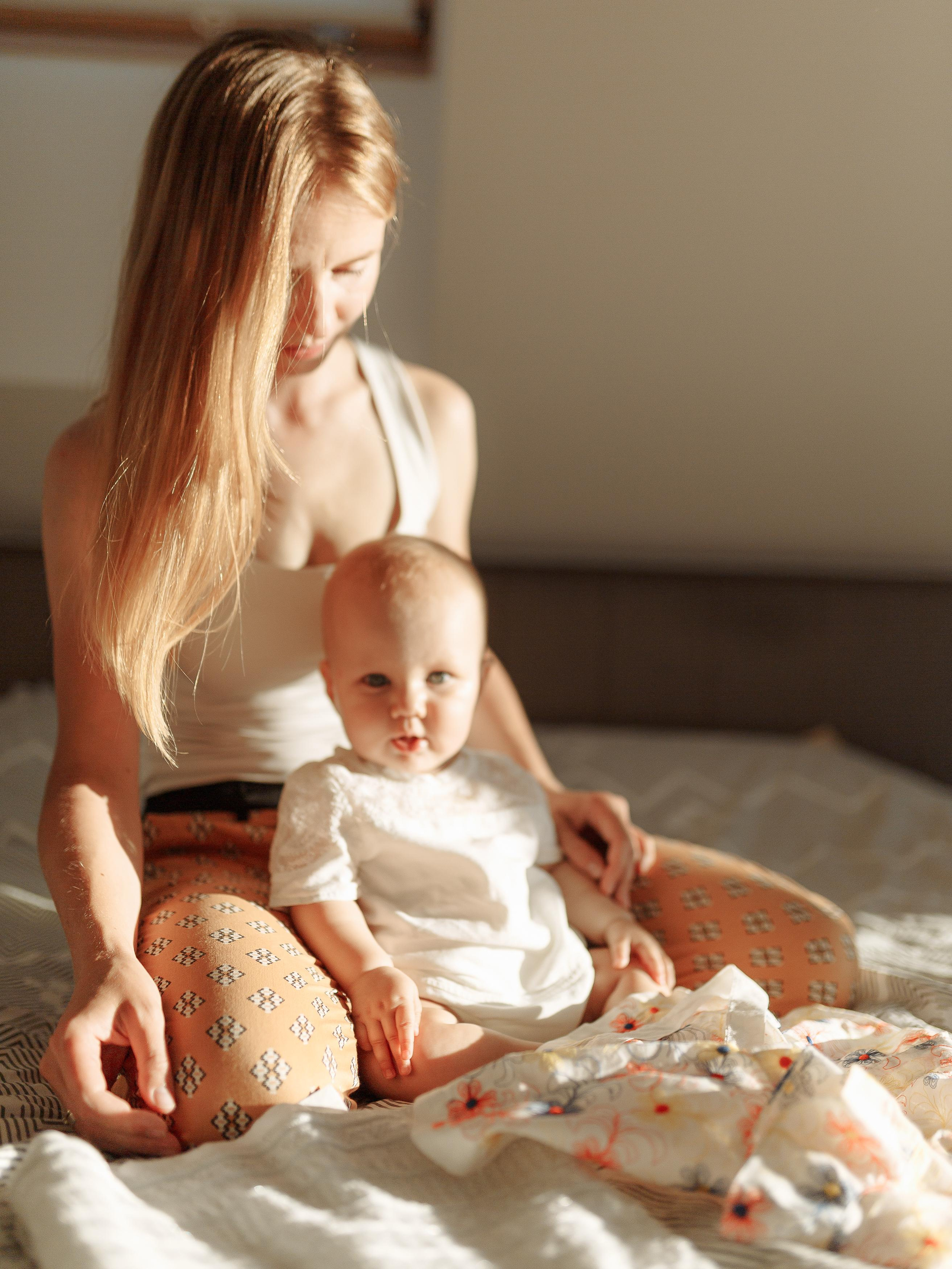 сімейна зйомка львів, сімейний фотограф львів, сімейні фото, фотограф на дому, зйомка новонародженних, зйомка немовлят